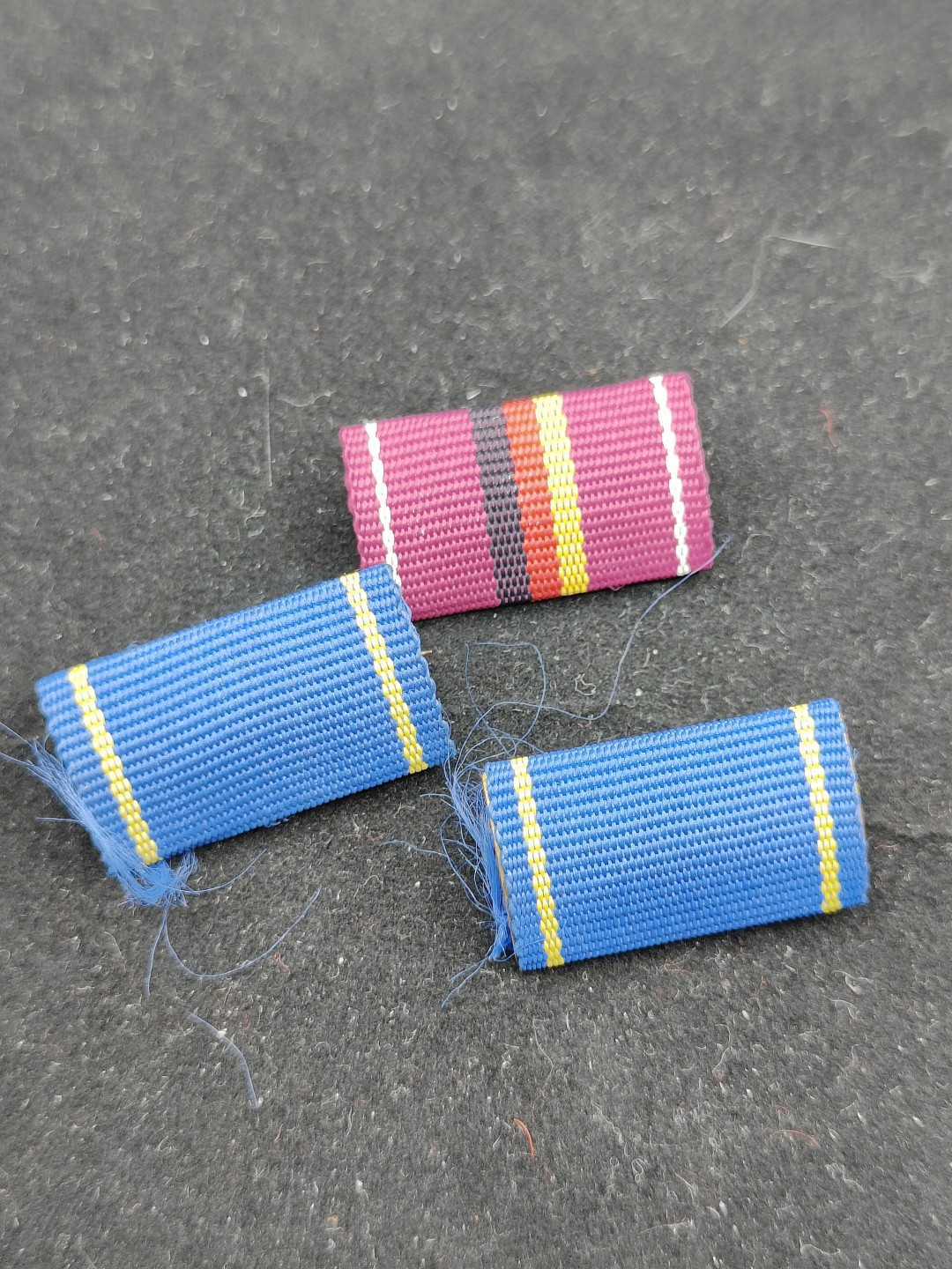 全场0元起拍 第51期 咸鱼国勋章拍卖专场 4月30日（周日）下午6：00开始 东德实体布略一组