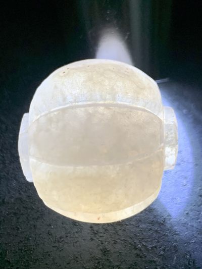 精美亚光满冰飘战国红玛瑙手工雕刻南瓜灯笼珠一颗！ 精美亚光满冰飘战国红玛瑙手工雕刻南瓜灯笼珠一颗！