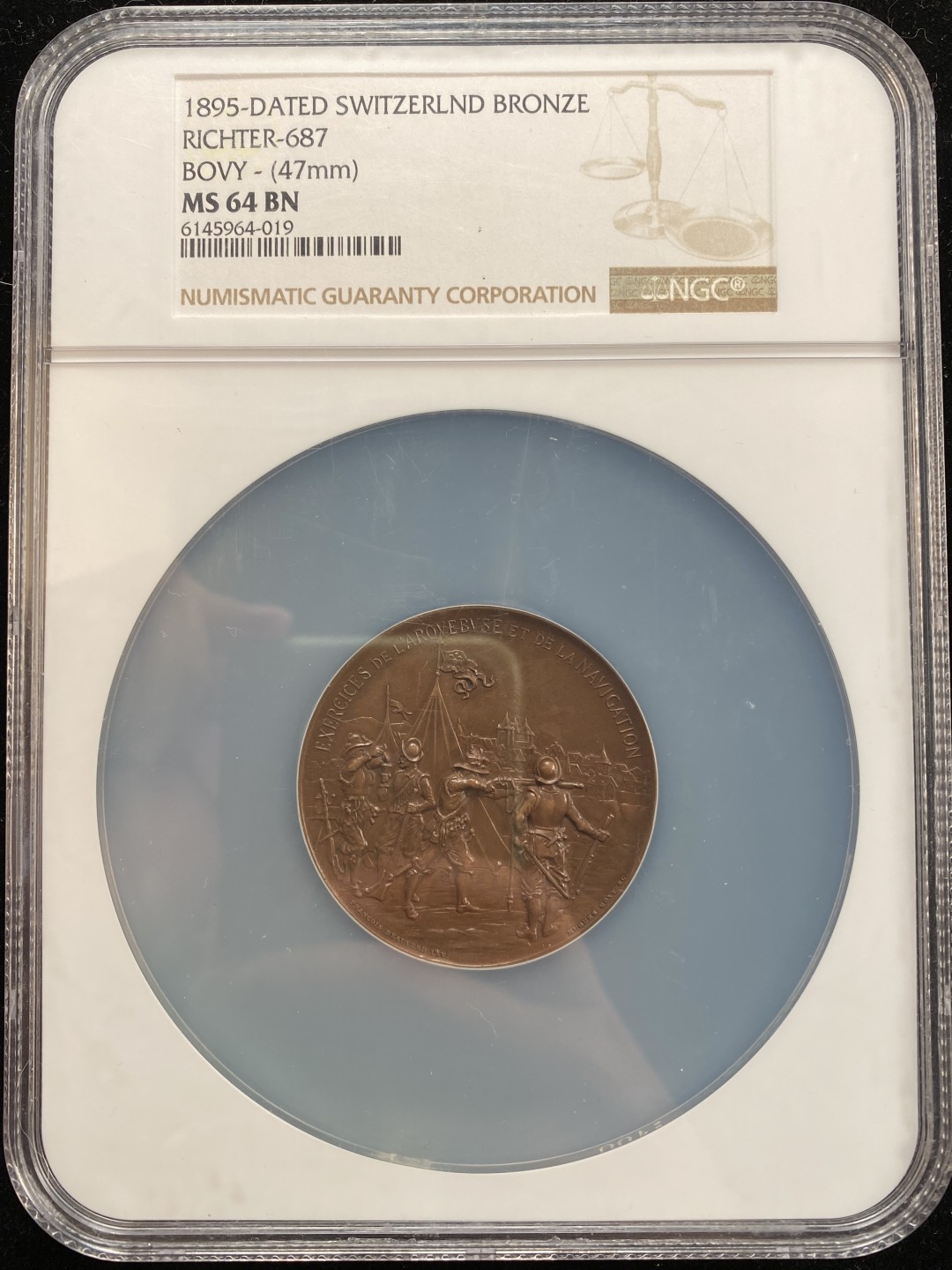 万国钱币拍卖第007期（慕尼黑第二夜） NGC-MS64BN 瑞士1895日内瓦就职典礼铜章，发行量500枚，NGC唯一冠军，直径47mm，巧克力包浆，一面为射击节场景，一面为城市景观。