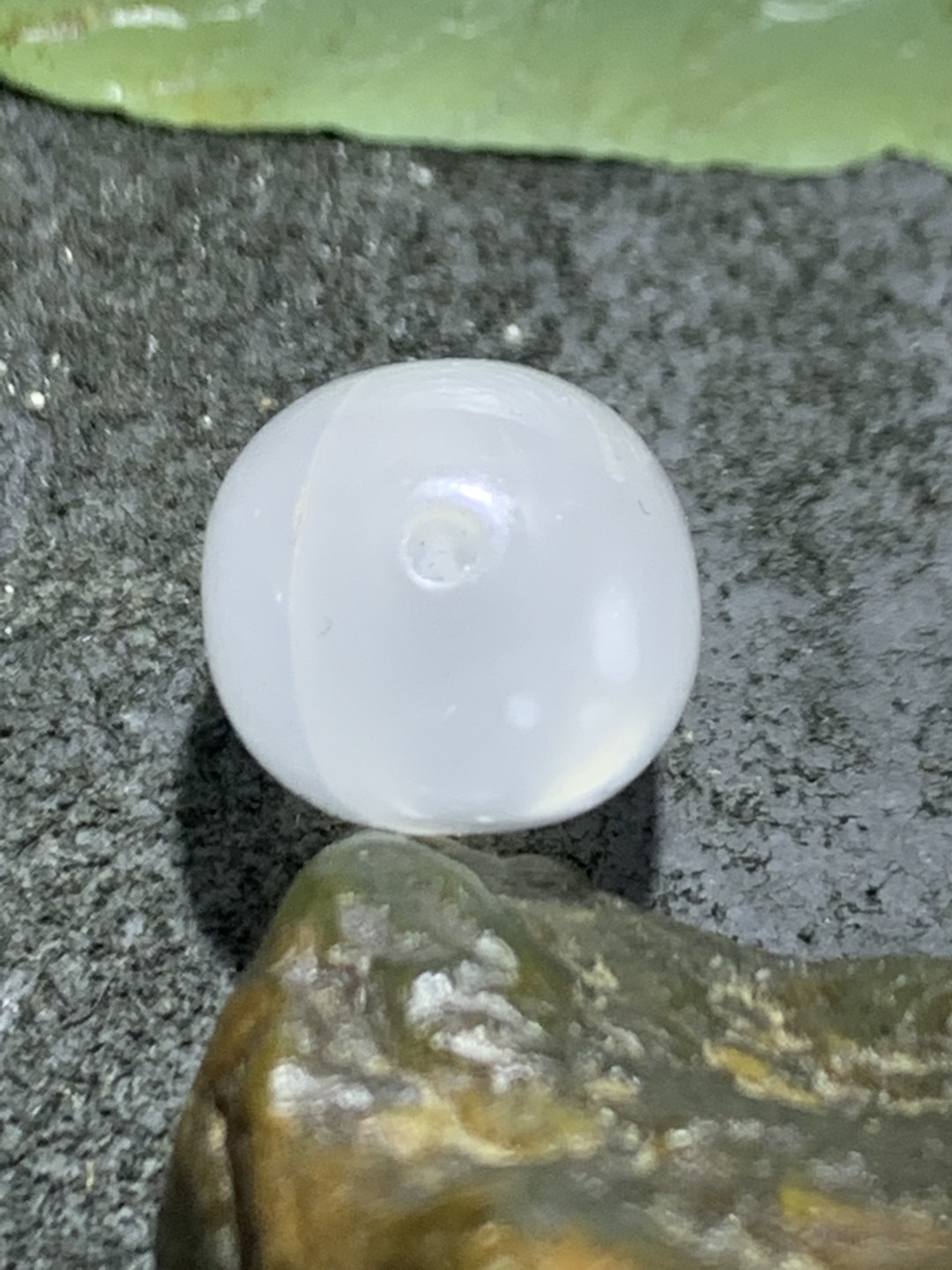川料南红玛瑙荔枝冻随形珠一个！