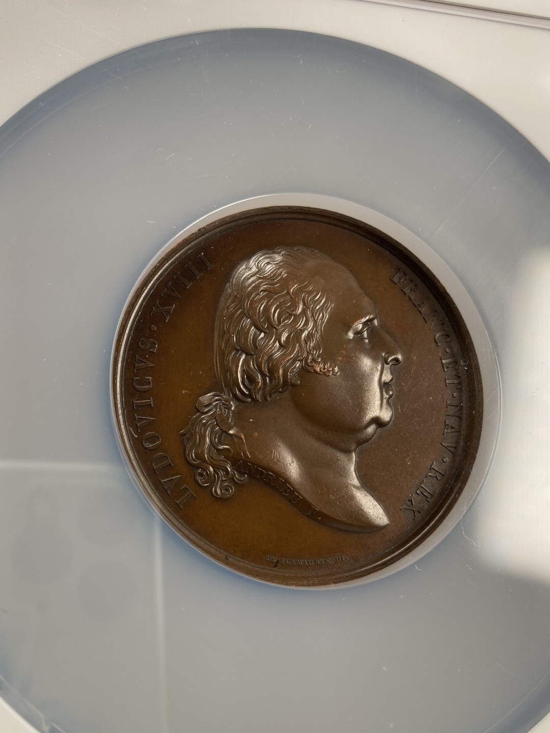 万国钱币拍卖第007期（慕尼黑第二夜） NGC MS64BN 1817年法国波旁王朝路易十八世纪念卢浮宫修复纪念大铜章，背面为路易十一世雕像落成 50MM 74G