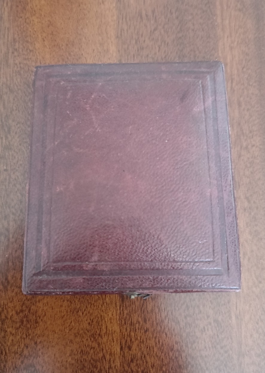欧洲币章勋章首饰盒子专场十二期 木盒85x72mm，内径5cm，