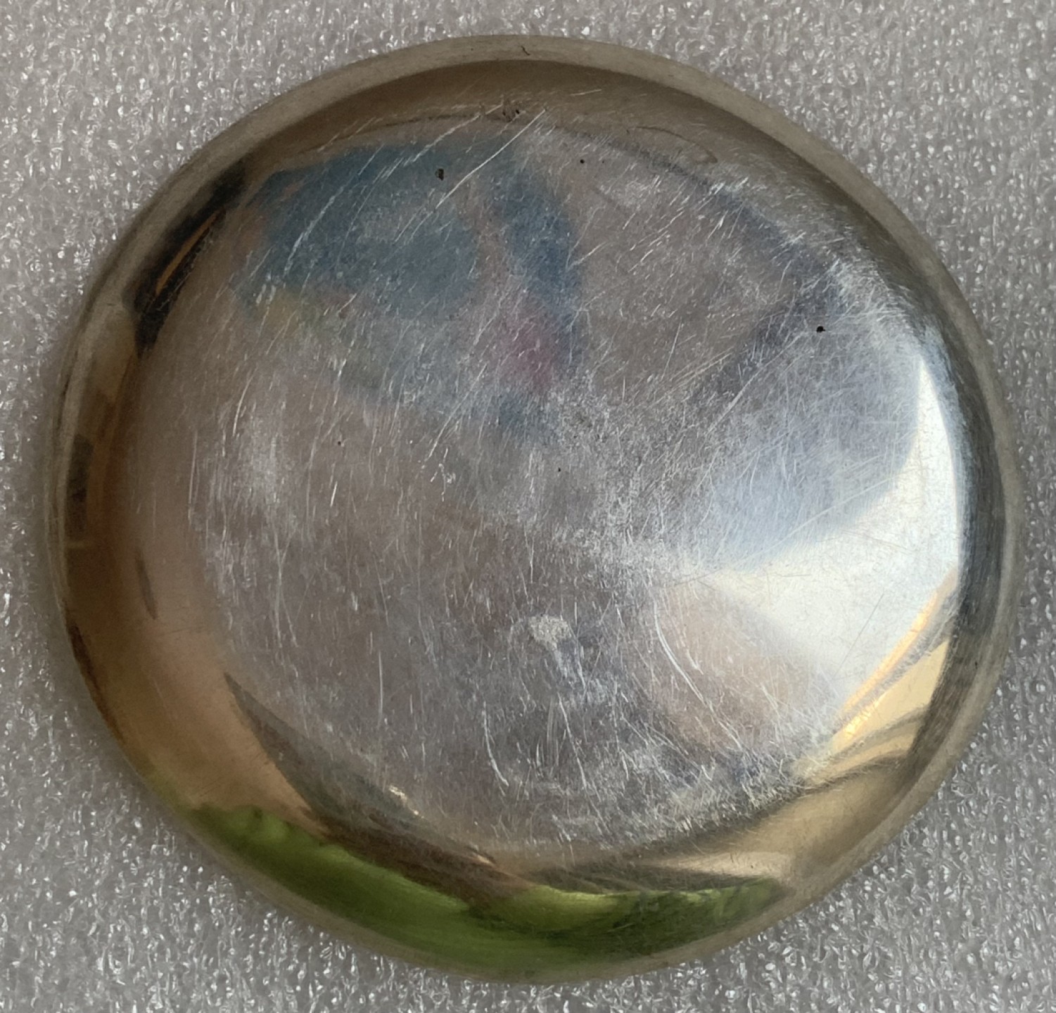 瓶子🏺第89期拍卖会 少见中东地区银托盘 手雕图案打900银标 79毫米 24.2克