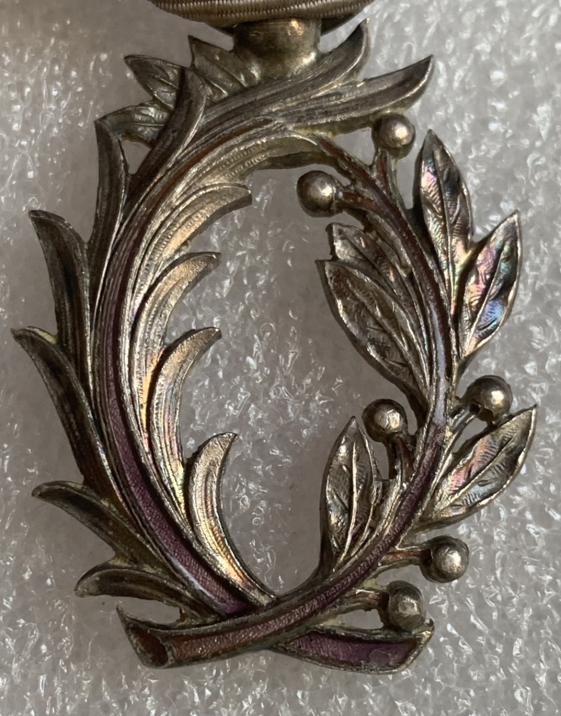 瓶子🏺第89期拍卖会 法国学士棕榈银奖章 好品珐琅无损 12.3克