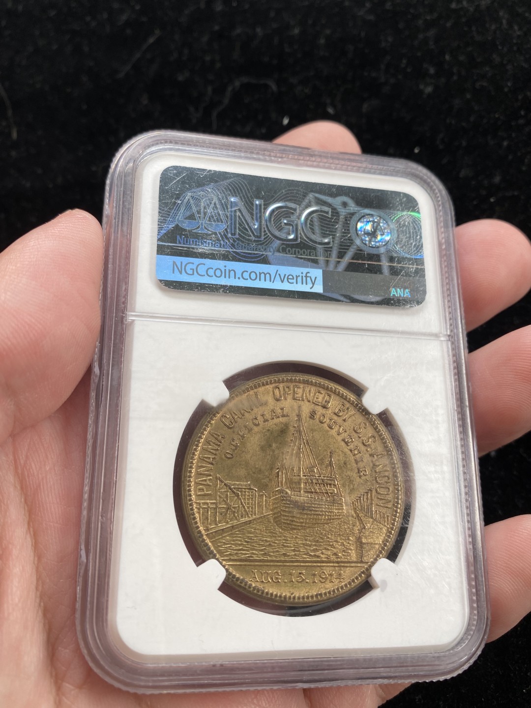 万国钱币拍卖第007期（慕尼黑第二夜） NGC-MS62 美国1915年巴拿马加利福尼亚博览会铜章&代币，面值为1美元，正面是加州淘金工人造型，背面是巴拿马运河开通场景。