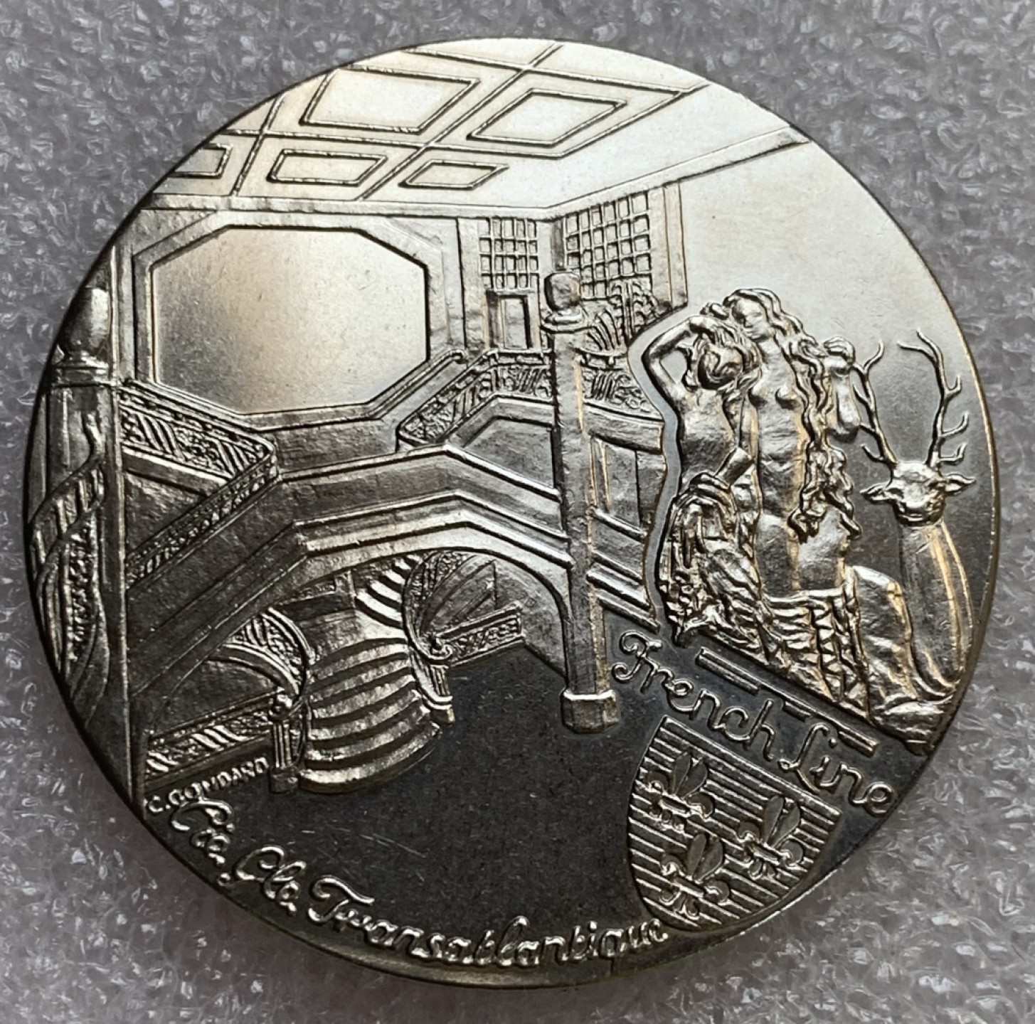 瓶子🏺第89期拍卖会 法国1927年法兰西岛号游轮纪年章