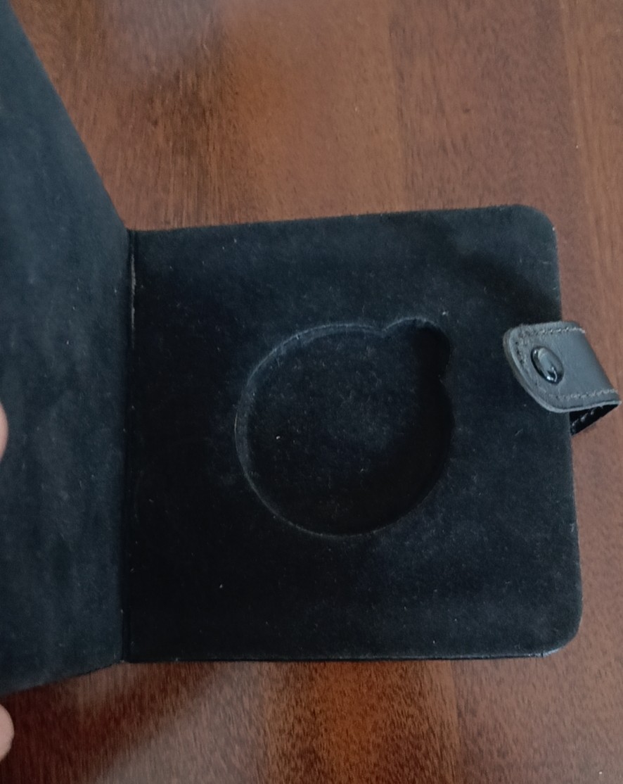 欧洲币章勋章首饰盒子专场十二期 皮盒10cm，内径47mm