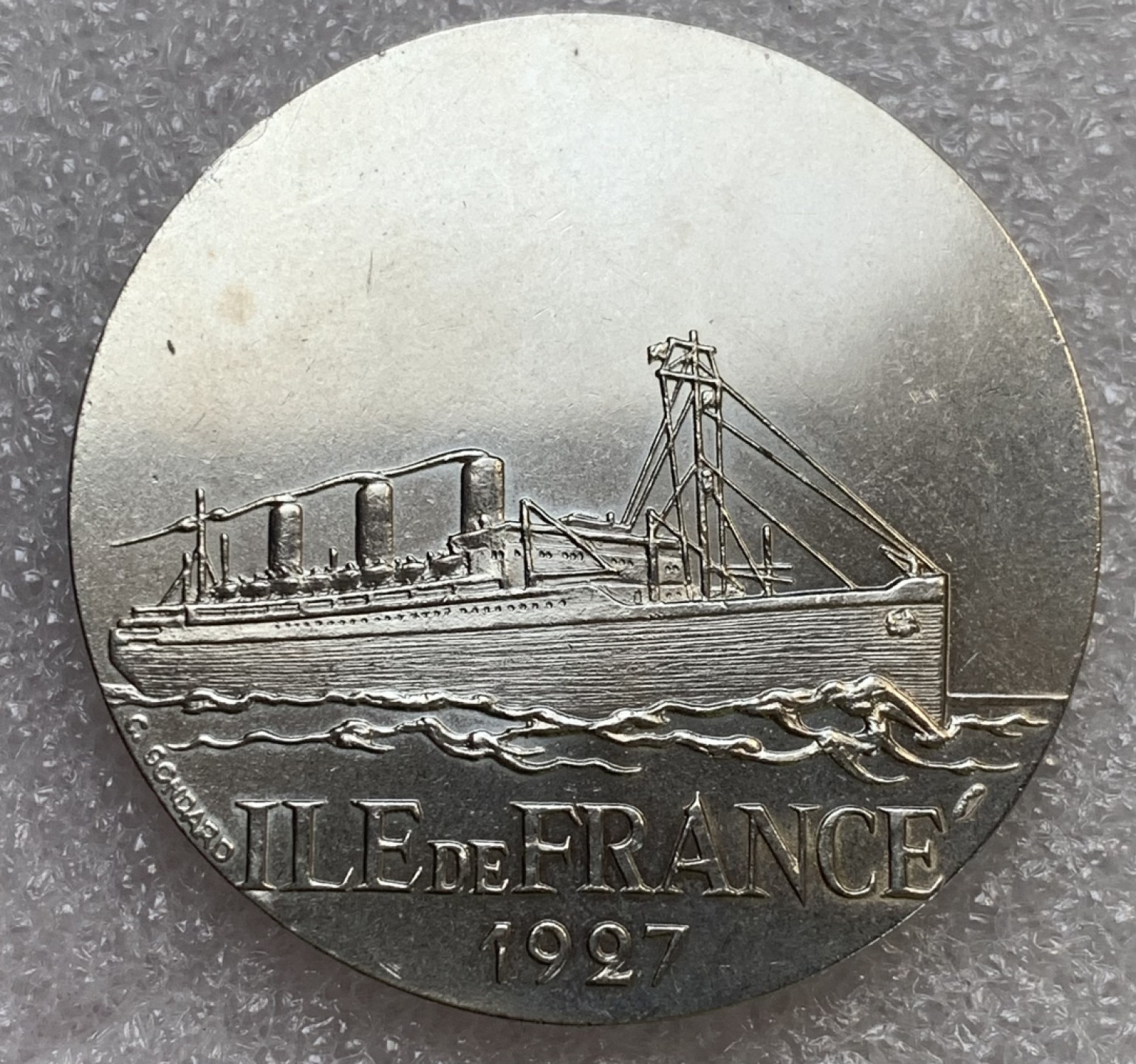 瓶子🏺第89期拍卖会 法国1927年法兰西岛号游轮纪年章