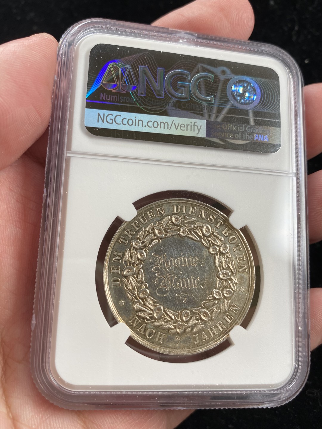 万国钱币拍卖第007期（慕尼黑第二夜） NGC MS62 1900年左右勤劳的蜜蜂纪念银章，小蜜蜂刻画的非常传神，大个的蜜蜂少见