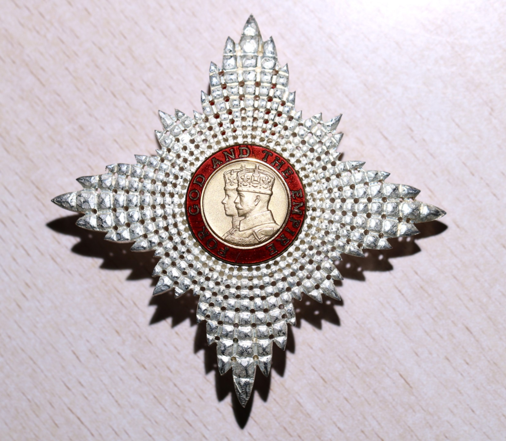 大猫徽章拍卖第222期  骑士指挥官级大英帝国勋章星芒章 二战后版本