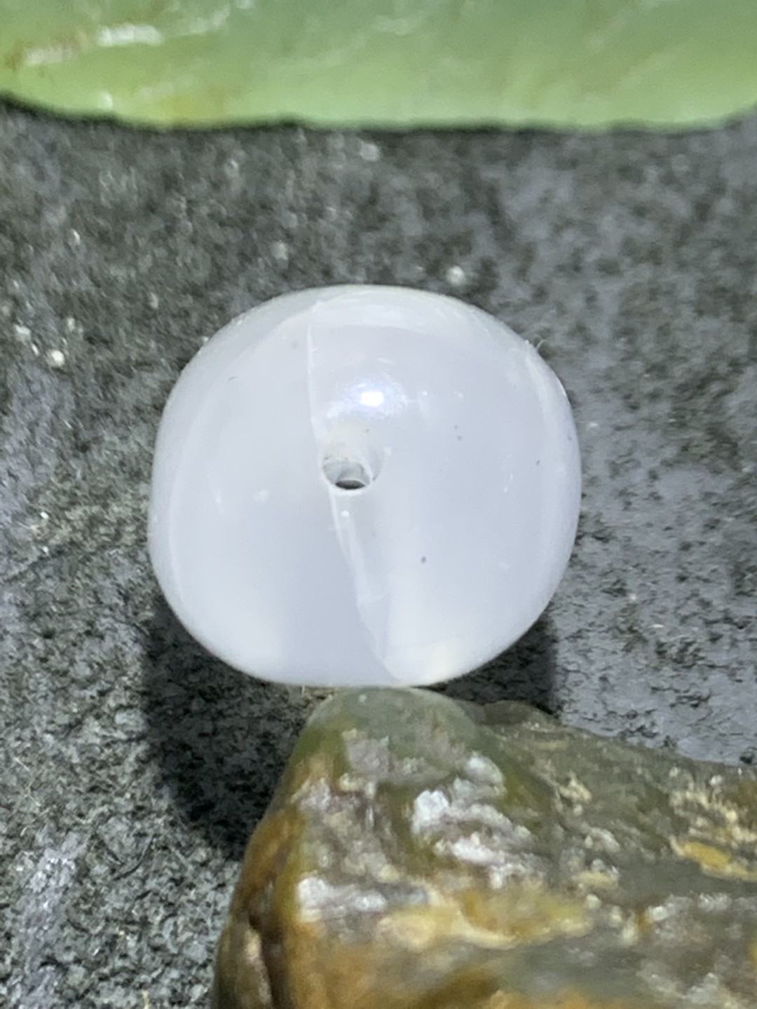 川料南红玛瑙荔枝冻随形珠一个！