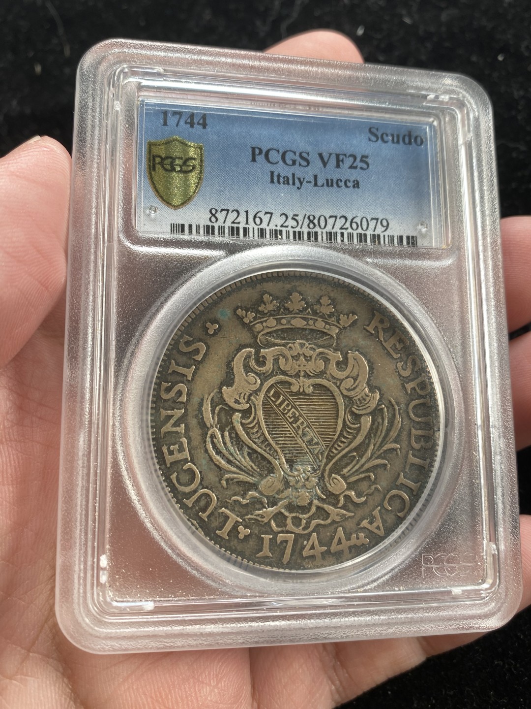 万国钱币拍卖第007期（慕尼黑第二夜） PCGS-VF25 意大利1744年托斯卡纳-卢卡斯库多大银，意大利名誉品种，VF25已是P记亚军，双面均匀原味包浆，直径43mm，PC加厚盒。