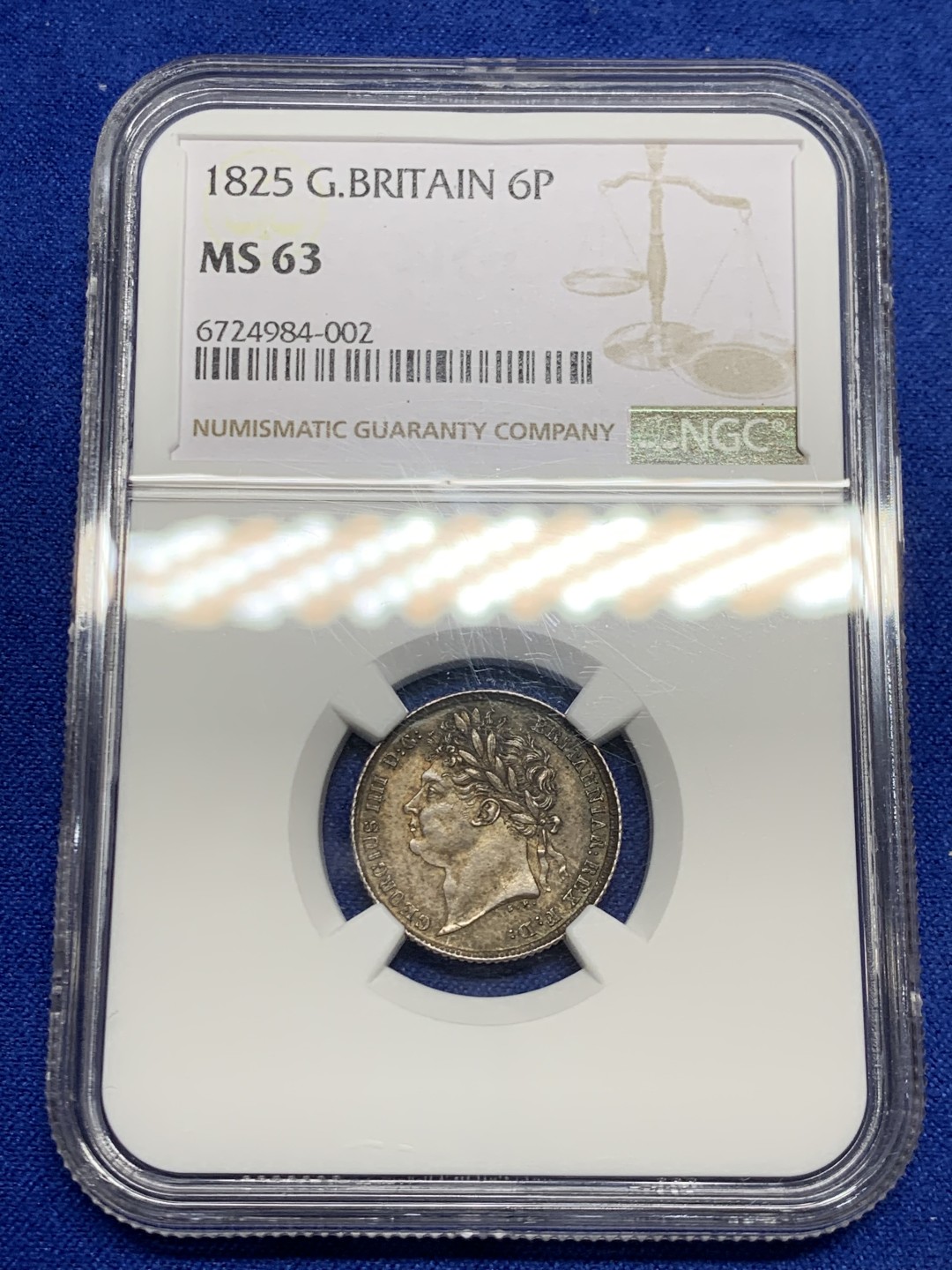 欢迎参加《竞宝斋》五一特拍-第161场-周日，周一 2场 NGC MS63 英国 1825年 乔四 6便士 银币 高品细节 深厚包浆 状态非常好