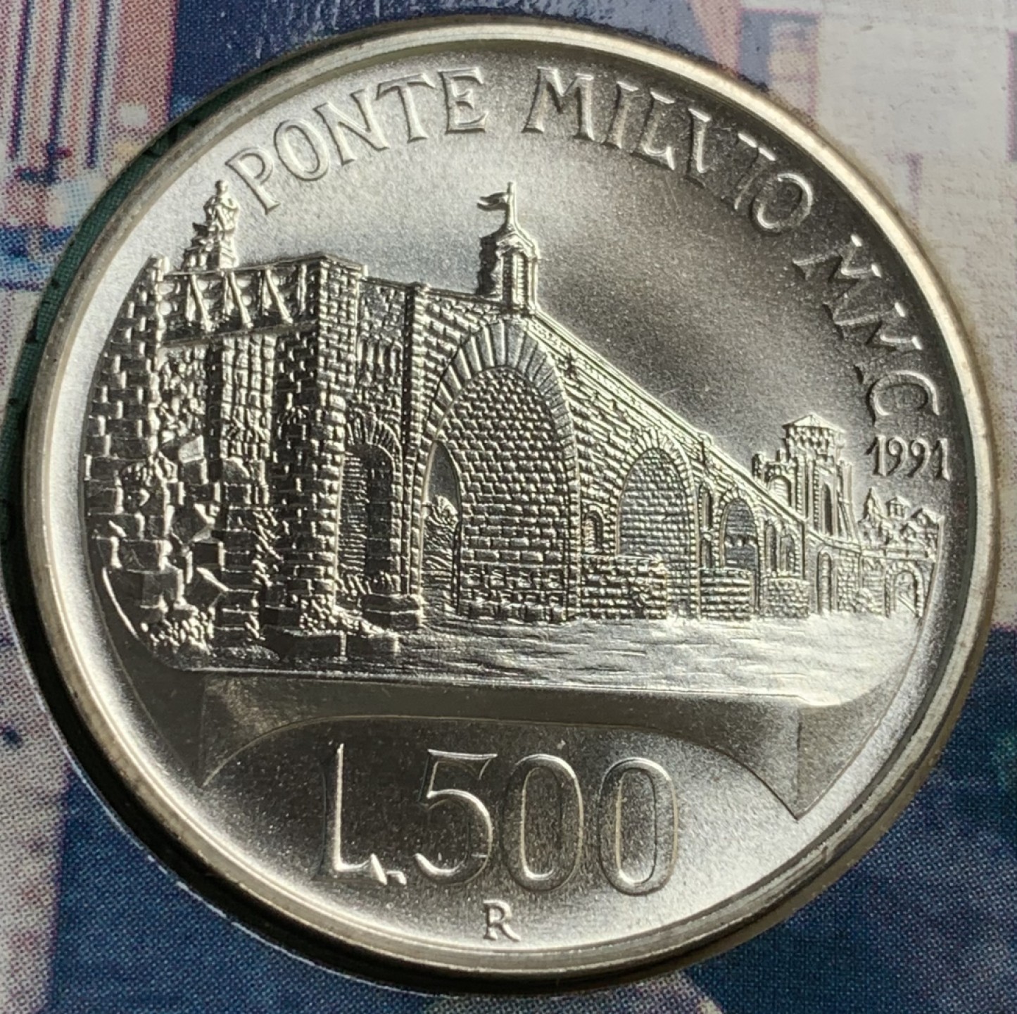 瓶子🏺第89期拍卖会 获奖意大利1991年米尔维奥桥纪念银币  原卡封
