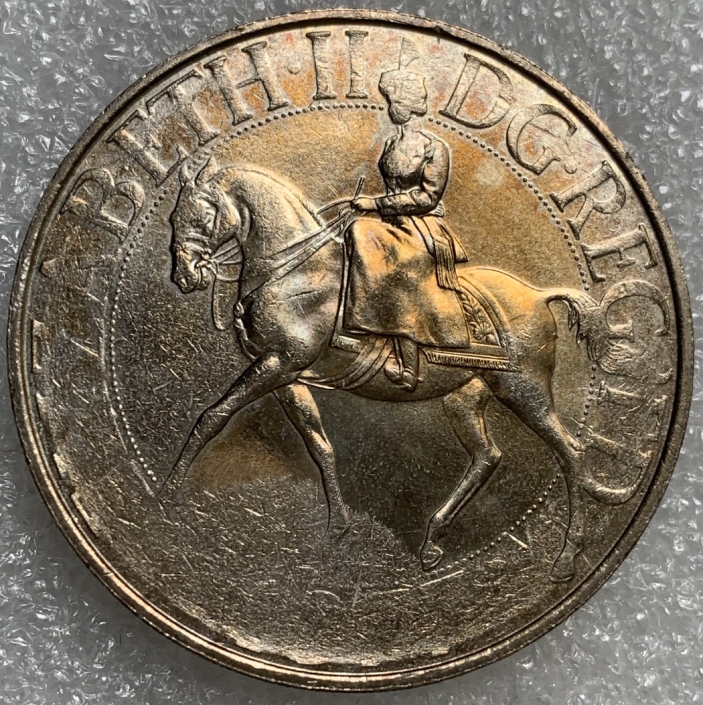 瓶子🏺第89期拍卖会 英国1977年伊丽莎白二世登基纪念克朗币