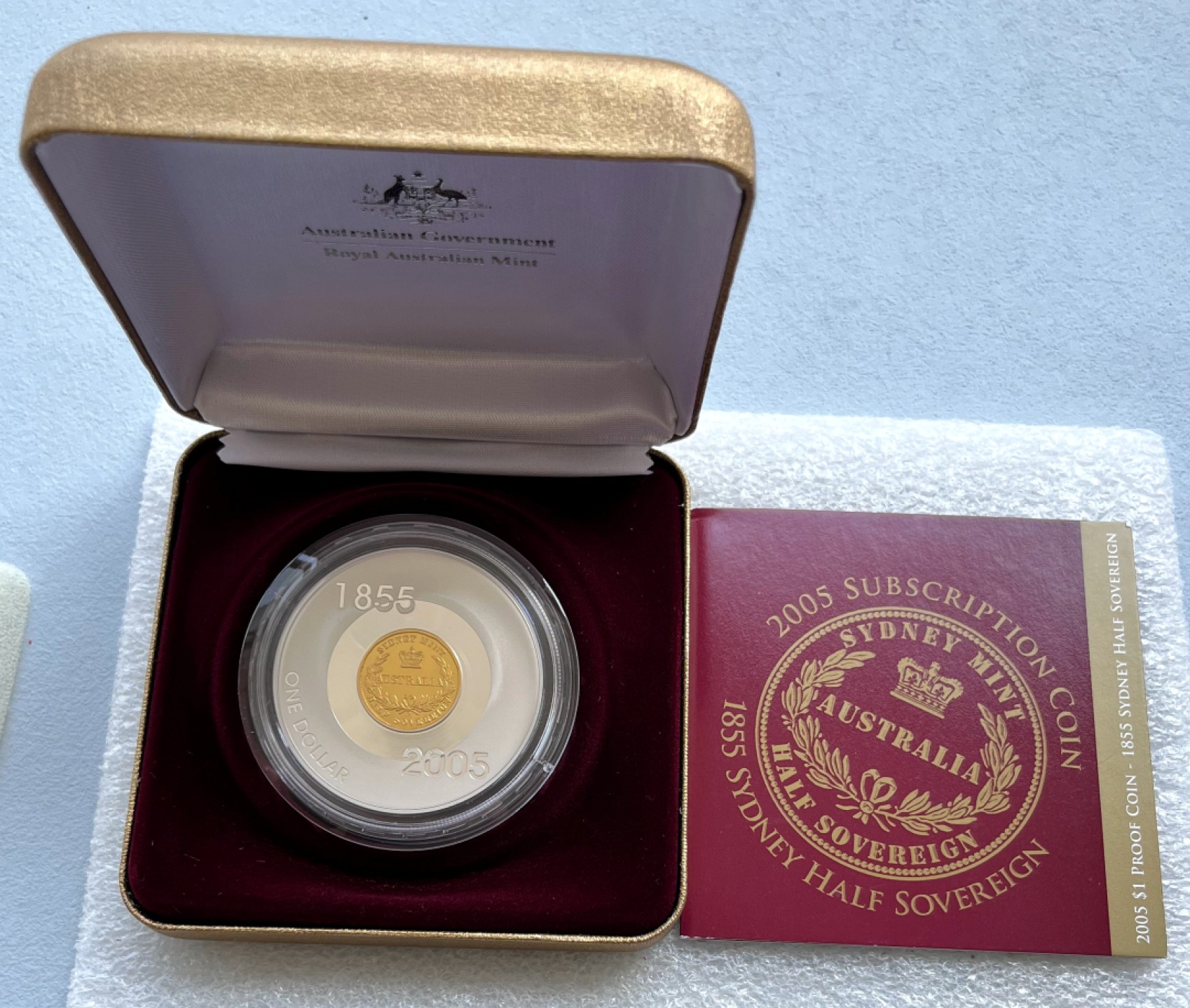 各位好友五一假期快乐。英国英属近现代币、银章等，彼得堡世界钱币勋章拍卖第49期