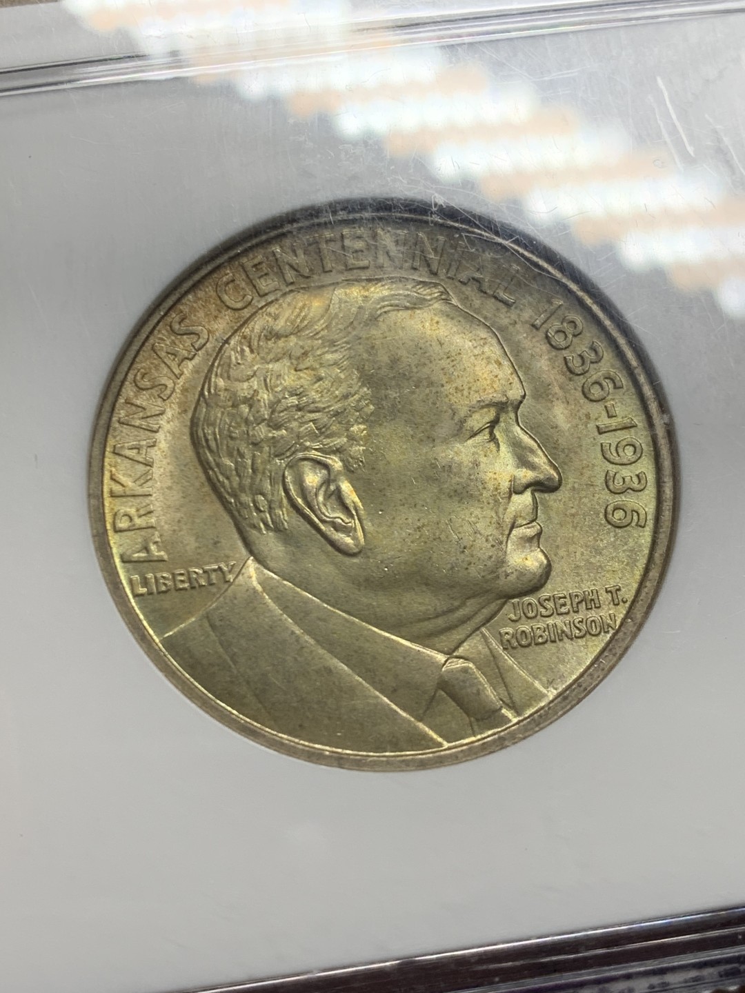 欢迎参加《竞宝斋》五一特拍-第161场-周日，周一 2场 NGC-MS65 美国 1936年 50美分 罗宾森半美元 高分+双面金色包浆 非常漂亮