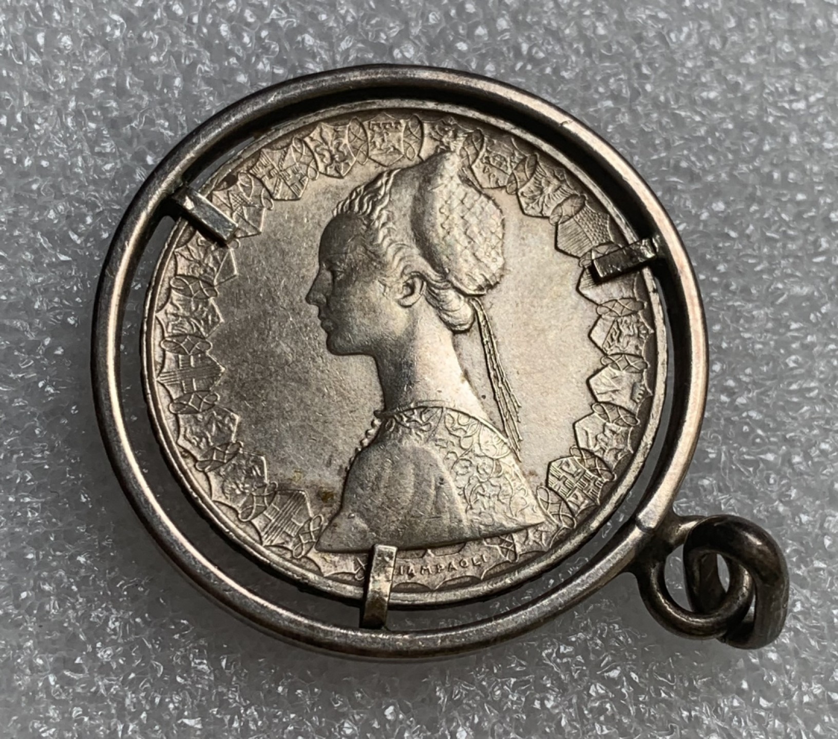 瓶子🏺第89期拍卖会 意大利帆船美女500里拉银币挂饰