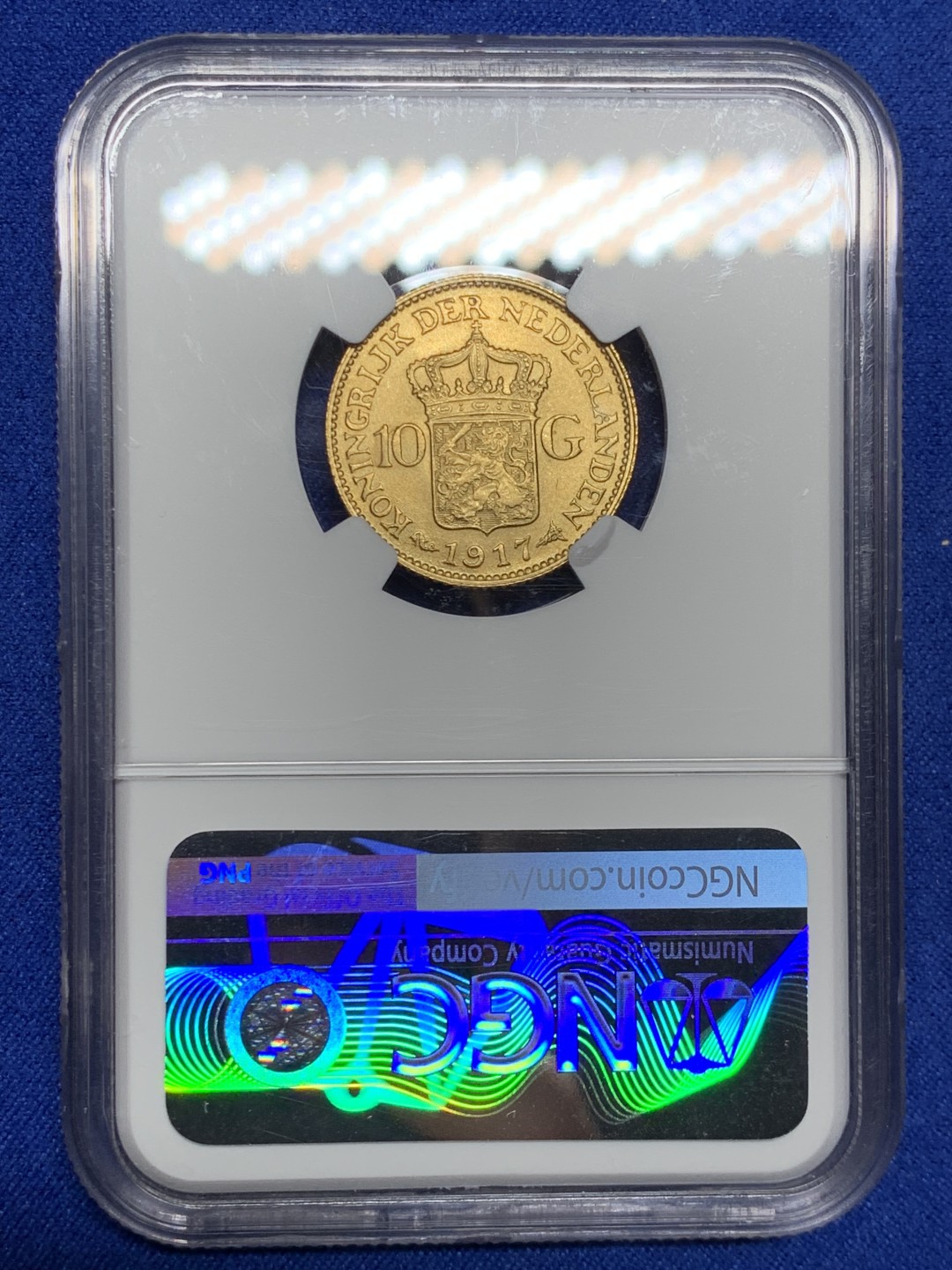 欢迎参加《竞宝斋》五一特拍-第161场-周日，周一 2场 NGC-MS65 荷兰1917年 荷兰威廉米娜女王 10盾金币 高分好状态