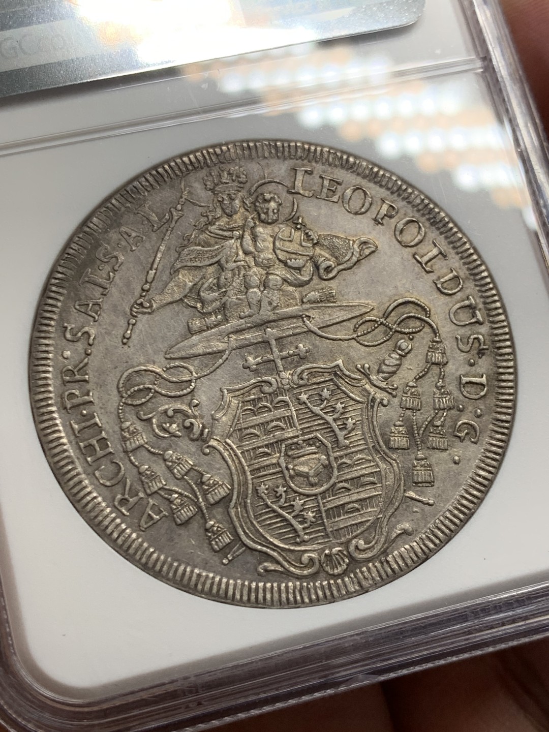 欢迎参加《竞宝斋》五一特拍-第161场-周日，周一 2场 PCGS-MS61 萨尔茨堡 1731年 利奥波德大主教，唯一冠军，正面圣鲁珀特抱盐盒，非常少见的版本