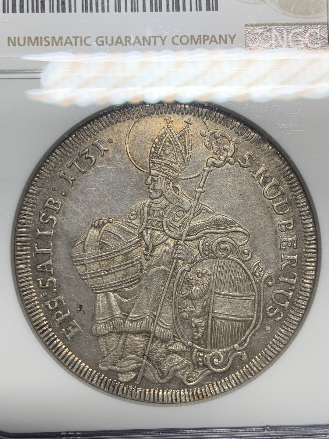 欢迎参加《竞宝斋》五一特拍-第161场-周日，周一 2场 PCGS-MS61 萨尔茨堡 1731年 利奥波德大主教，唯一冠军，正面圣鲁珀特抱盐盒，非常少见的版本