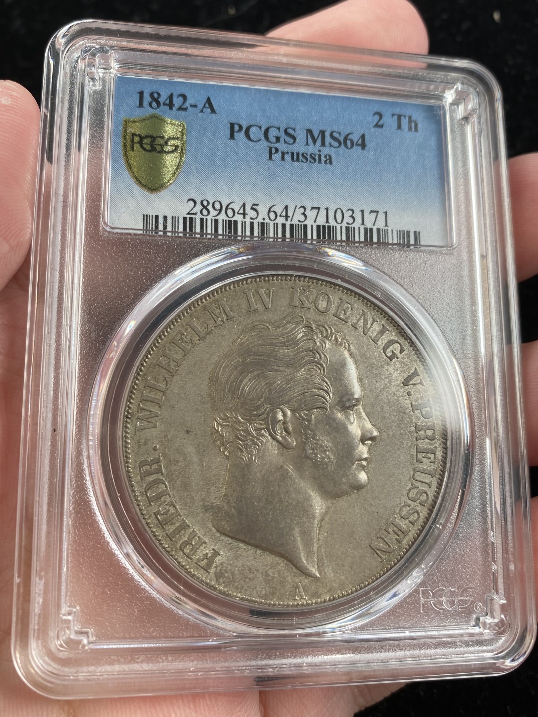 万国钱币拍卖第007期（慕尼黑第二夜） PCGS-MS64 德国1842A普鲁士2泰勒，大王冠版别，冠军分数，丝滑包浆，堪称完美的品相。