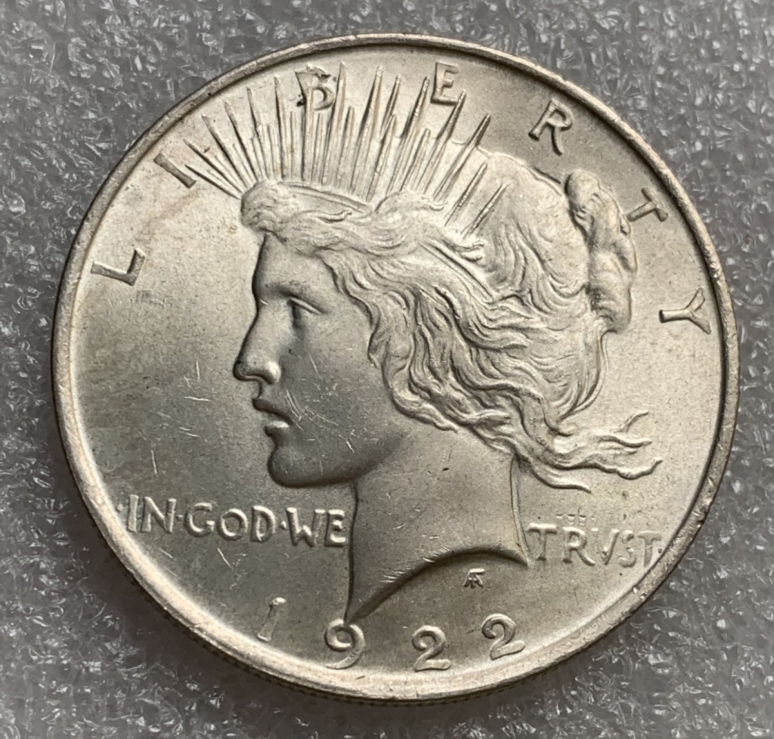 瓶子🏺第89期拍卖会 美国1922年1元和平鹰大银币  原光