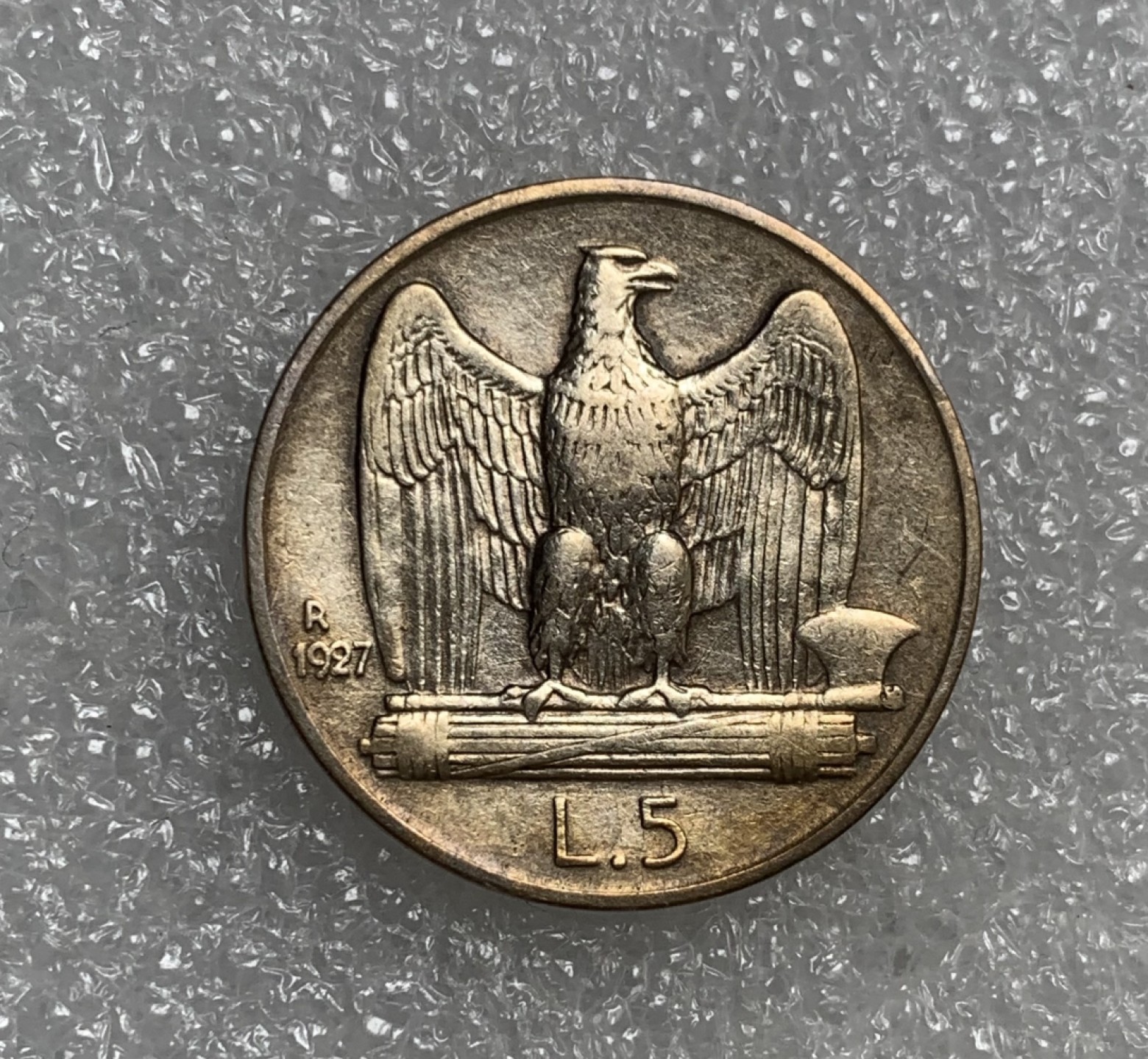 瓶子🏺第89期拍卖会 意大利1927年鹰徽束斧5里拉银币