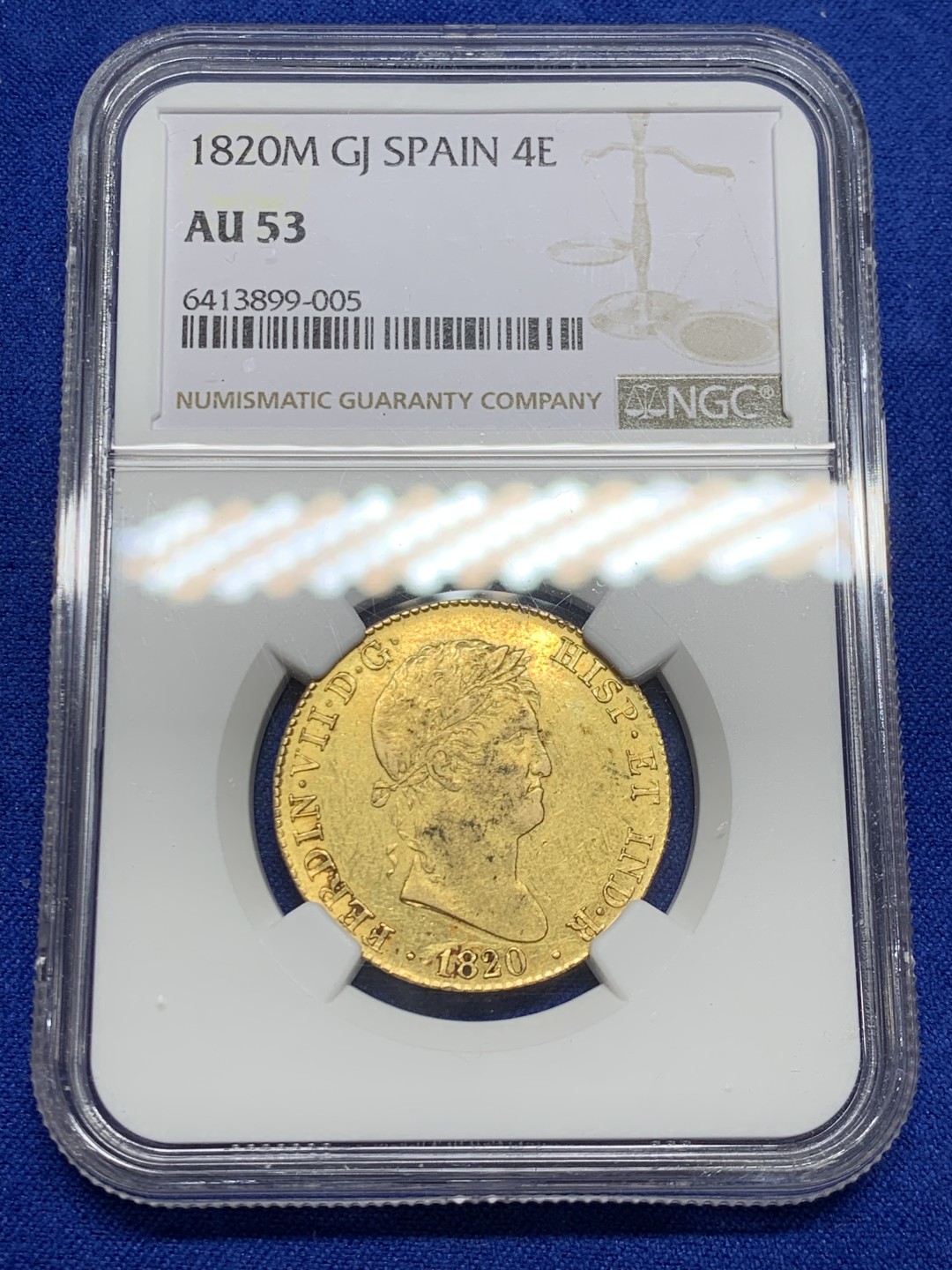 欢迎参加《竞宝斋》五一特拍-第161场-周日，周一 2场 NGC-AU53 西班牙1820年 费尔南多七世 4埃斯库多中元型金币 非常罕见