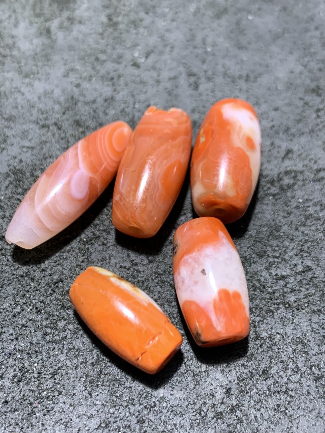 川料南红玛瑙通货桶珠一组