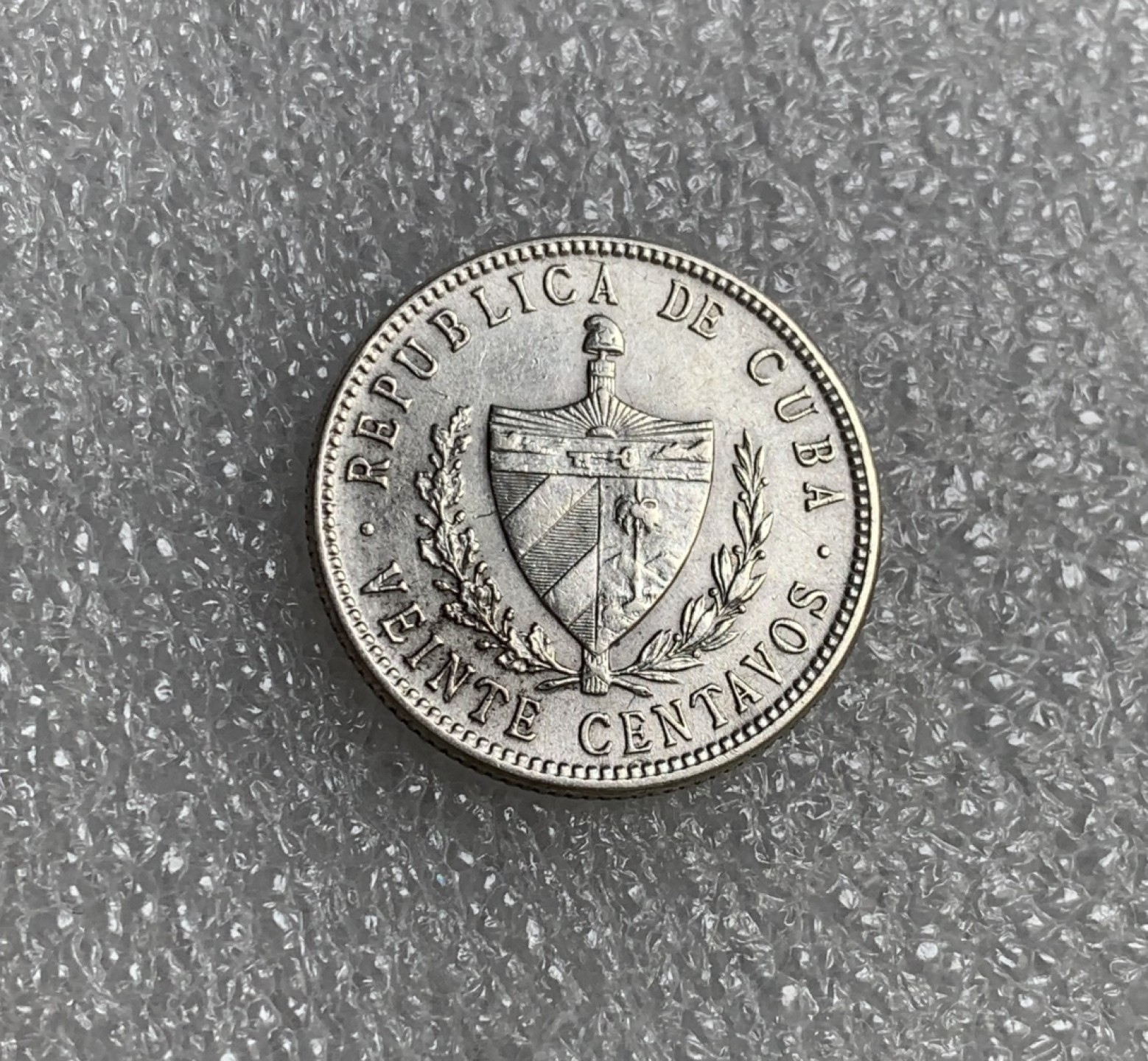 瓶子🏺第89期拍卖会 古巴1948年20分银币