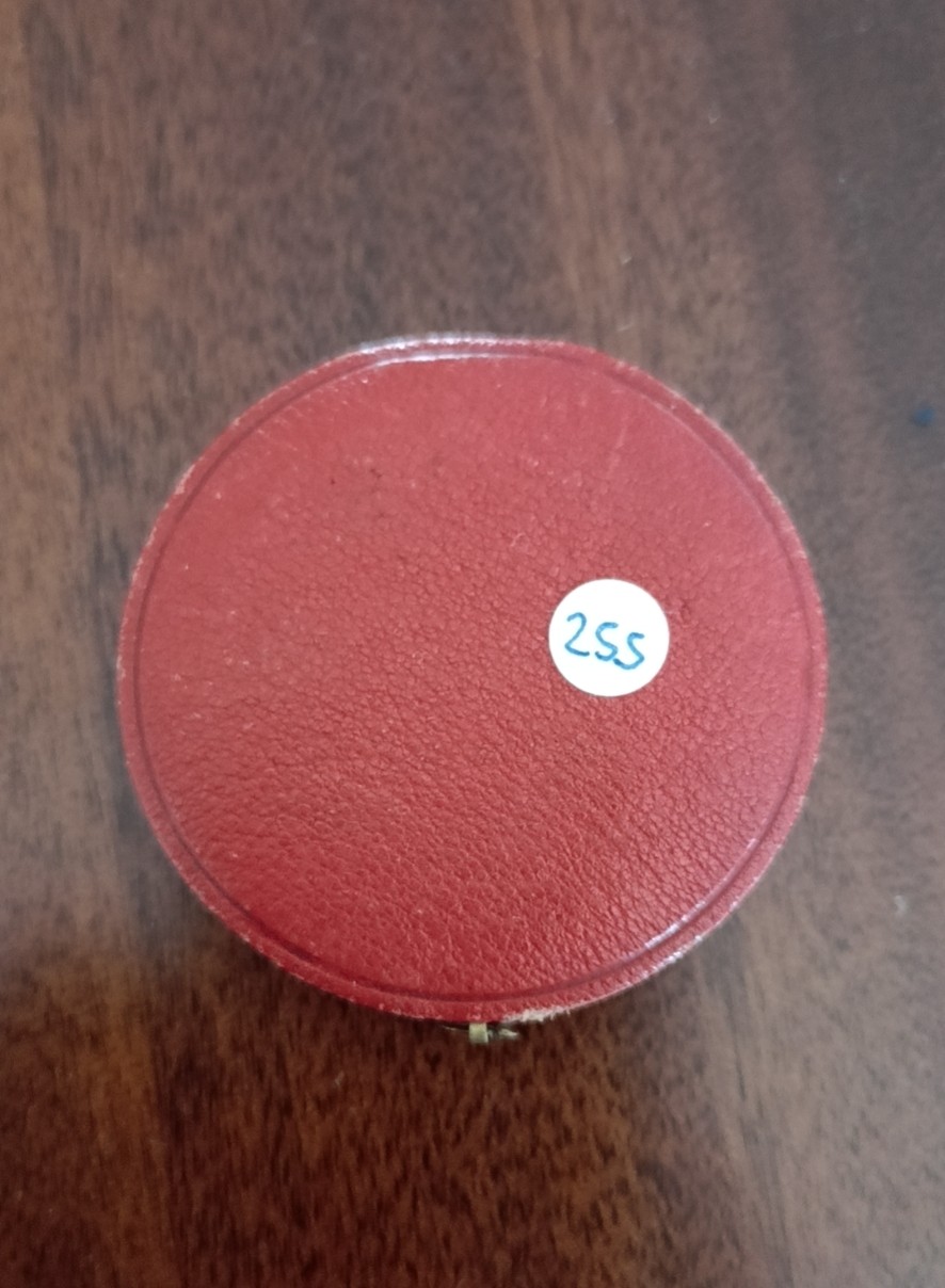 欧洲币章勋章首饰盒子专场十二期 木盒外径51mm，内径41mm