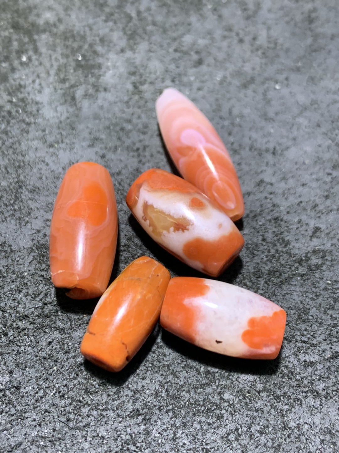 川料南红玛瑙通货桶珠一组