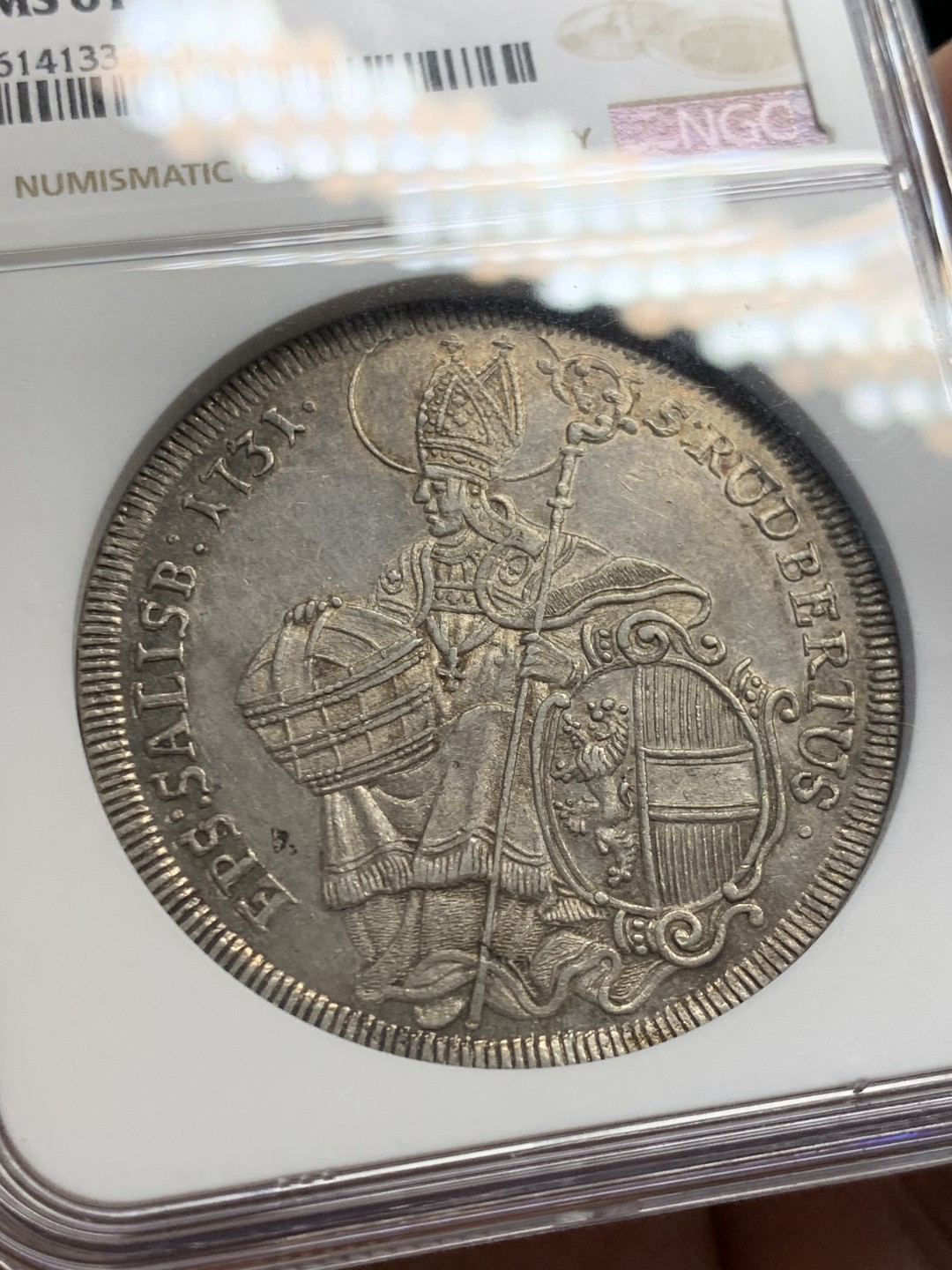 欢迎参加《竞宝斋》五一特拍-第161场-周日，周一 2场 PCGS-MS61 萨尔茨堡 1731年 利奥波德大主教，唯一冠军，正面圣鲁珀特抱盐盒，非常少见的版本