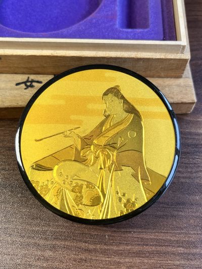 【海寕潮】拍卖第六十八期 - 【海寧潮】日本昭和60年3月美女印泥盒带木盒，印泥盒直径75毫米