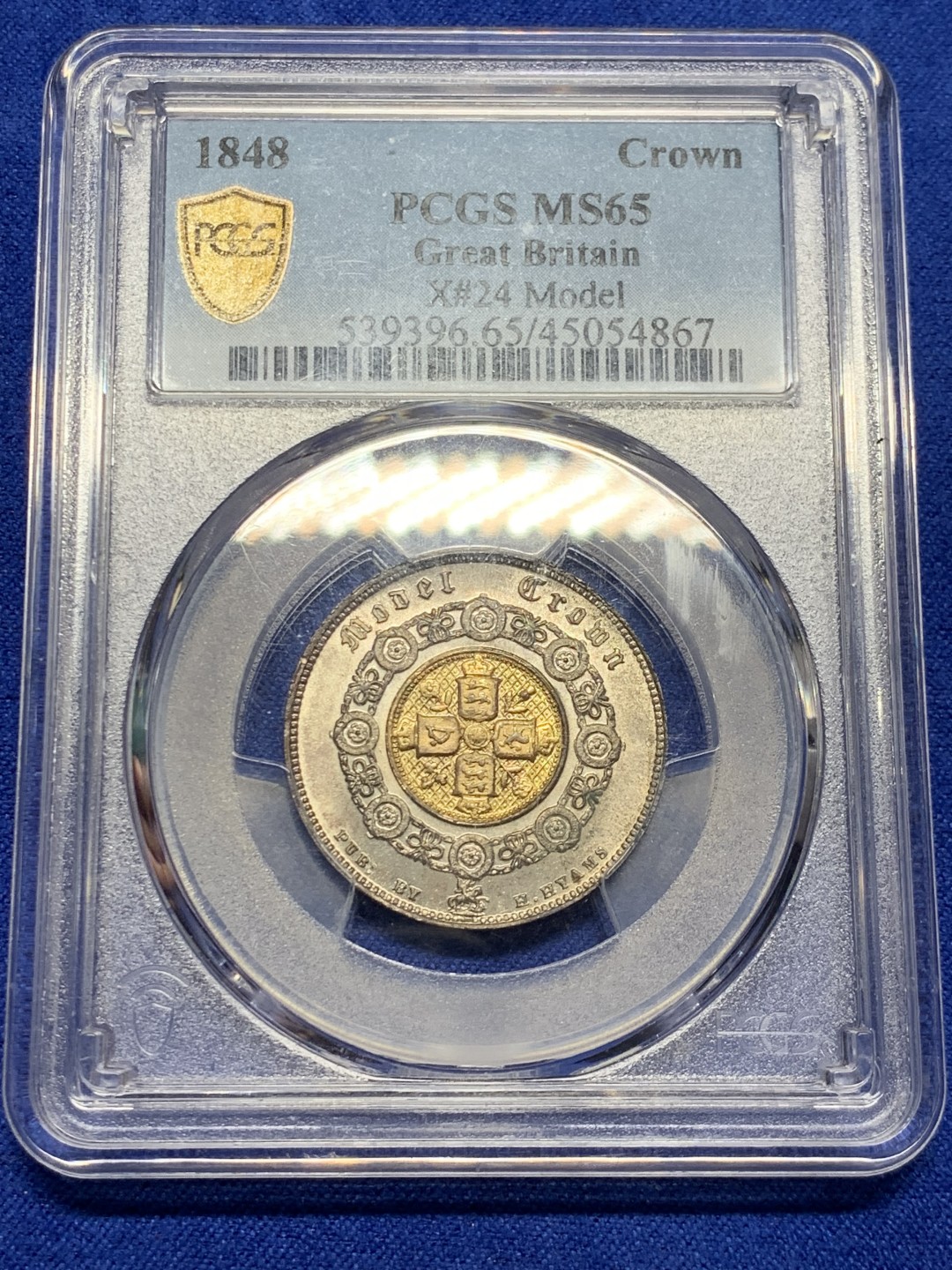 欢迎参加《竞宝斋》五一特拍-第161场-周日，周一 2场 PCGS-MS65 英国 1848年双色克朗 最早的双金属币 亚军分 底板完美 转光漂亮