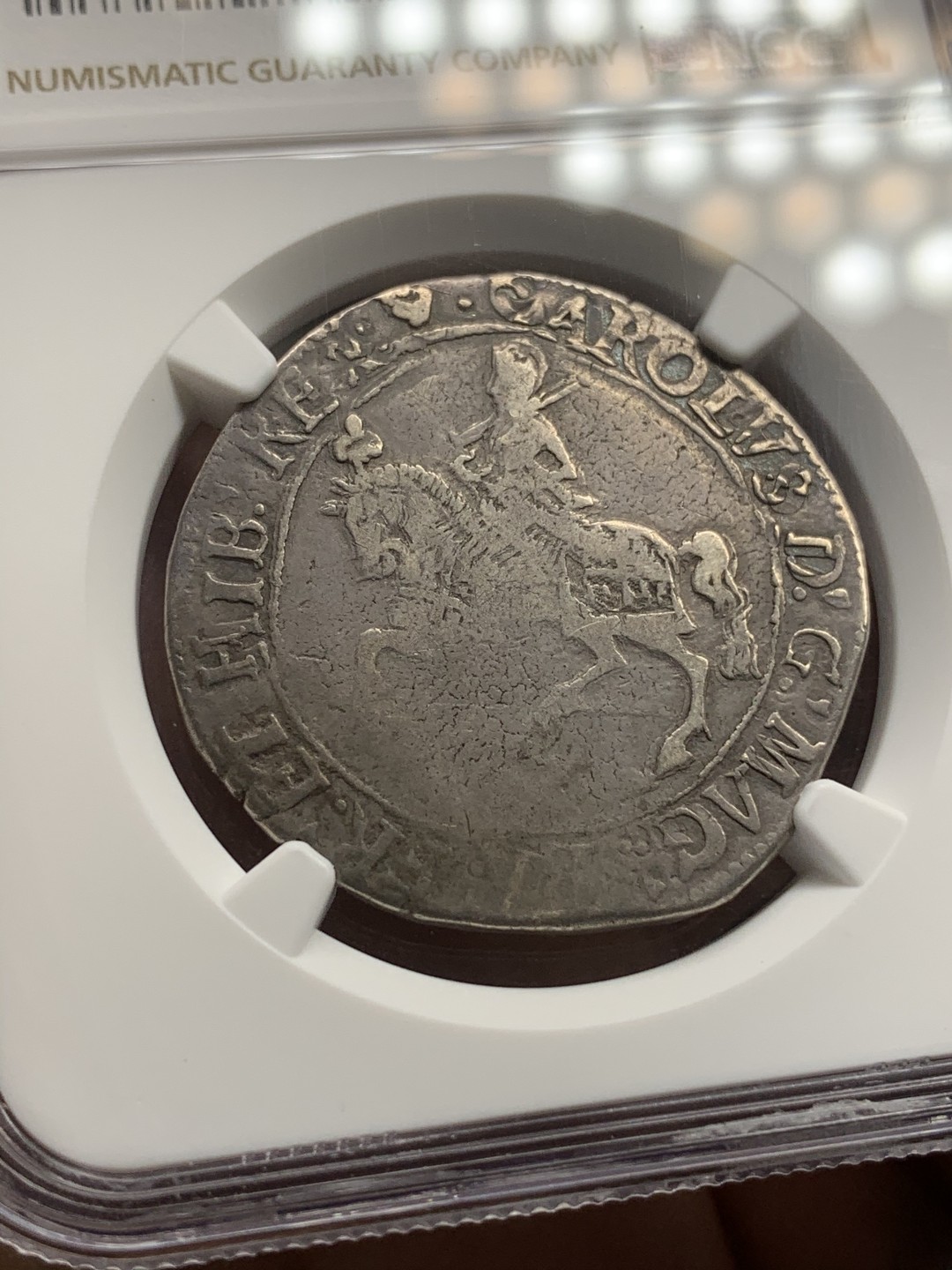 欢迎参加《竞宝斋》五一特拍-第161场-周日，周一 2场 NGC-VF20 英国 1632-33年 查理一世 半克朗银币 稀少品种 S-2771版