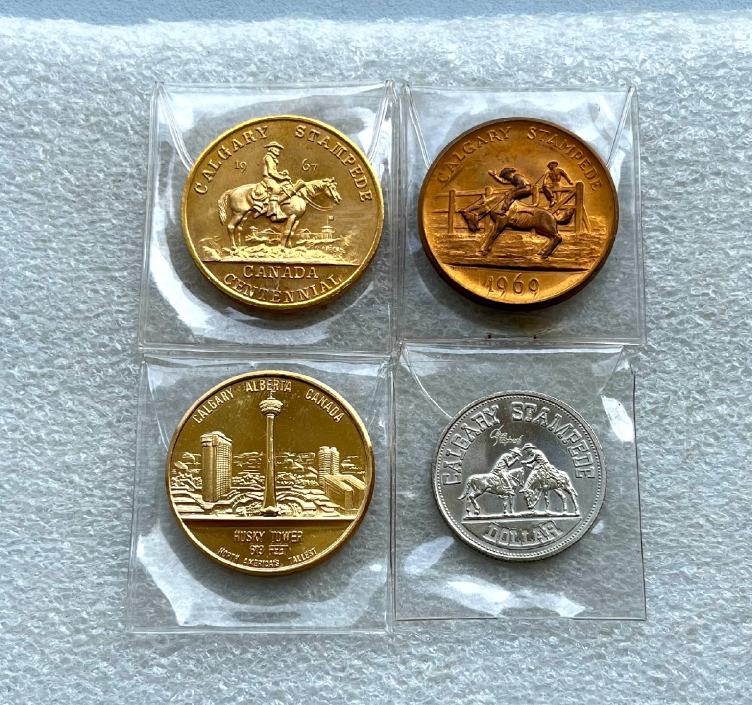 各位好友五一假期快乐。英国英属近现代币、银章等，彼得堡世界钱币勋章拍卖第49期