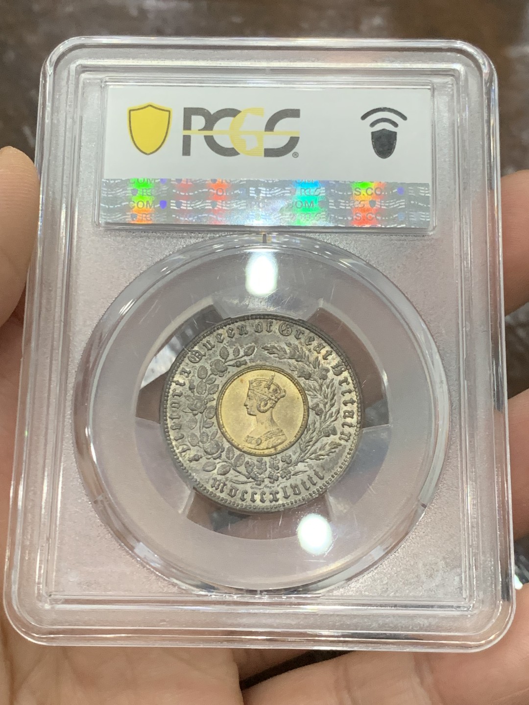 欢迎参加《竞宝斋》五一特拍-第161场-周日，周一 2场 PCGS-MS65 英国 1848年双色克朗 最早的双金属币 亚军分 底板完美 转光漂亮