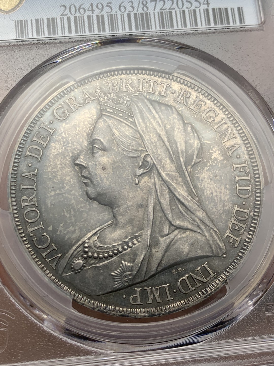 欢迎参加《竞宝斋》五一特拍-第161场-周日，周一 2场 PCGS PR63 英国 维多利亚 1893 精制马剑大银币 最为经典的披莎造型 深色包浆 黑中透亮 国币眼光中的精品