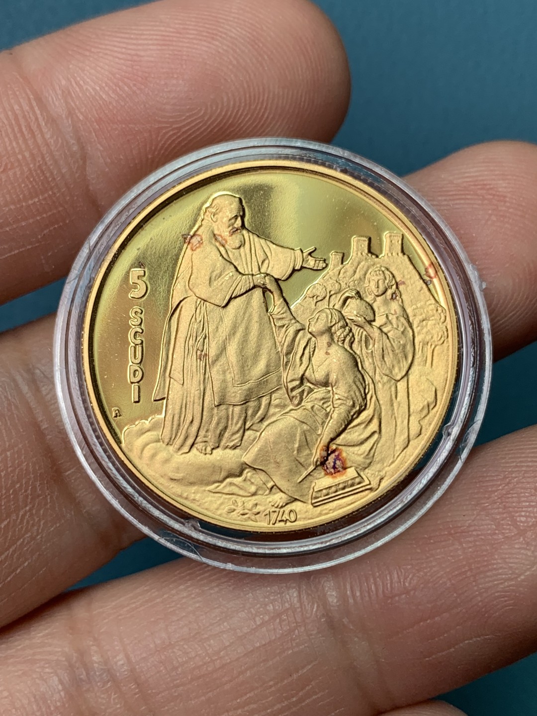 欢迎参加《竞宝斋》五一特拍-第161场-周日，周一 2场 圣马力诺1990年 纪念1740年建国PROOF金币  大金币 16.96克 917金 喜庆盒装 带证书 发行量6500枚