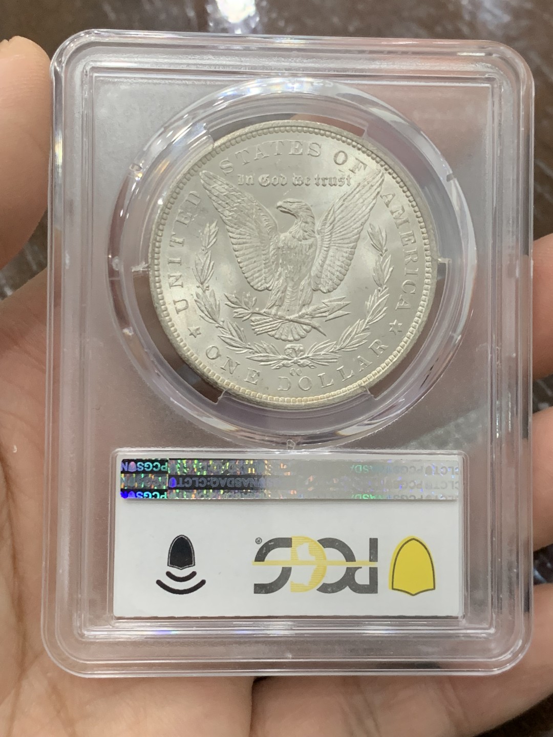 欢迎参加《竞宝斋》五一特拍-第161场-周日，周一 2场 PCGS-MS64 美国 1883年 卡森厂 一美元 摩根币 少见卡森厂，五彩包浆 ，鹰面转光 摩根党必备