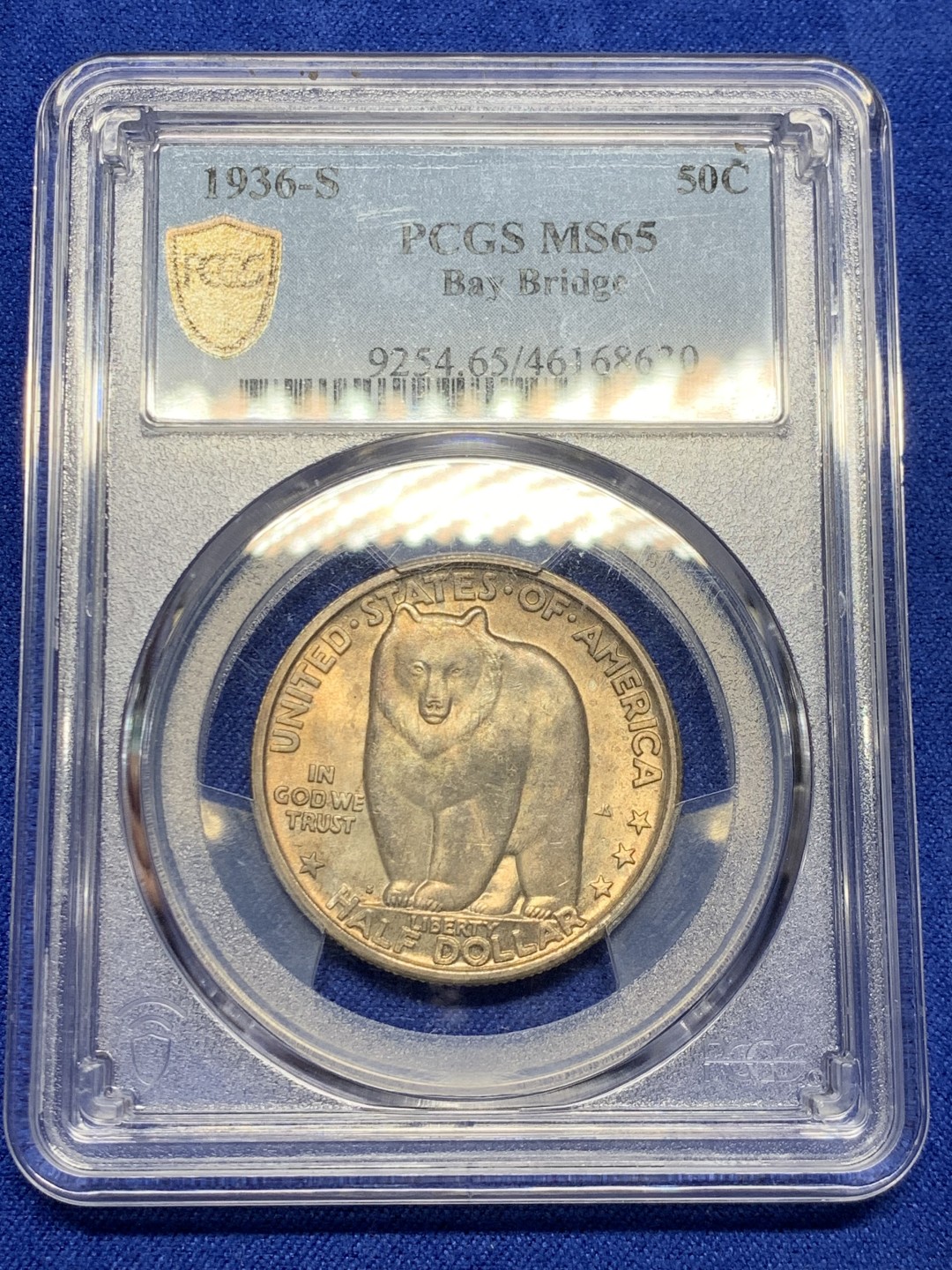 欢迎参加《竞宝斋》五一特拍-第161场-周日，周一 2场 PCGS-MS65 美国 1936年 50美分 海湾大桥 半美元 纪念币 较少品种 原味包浆 漂亮的设计
