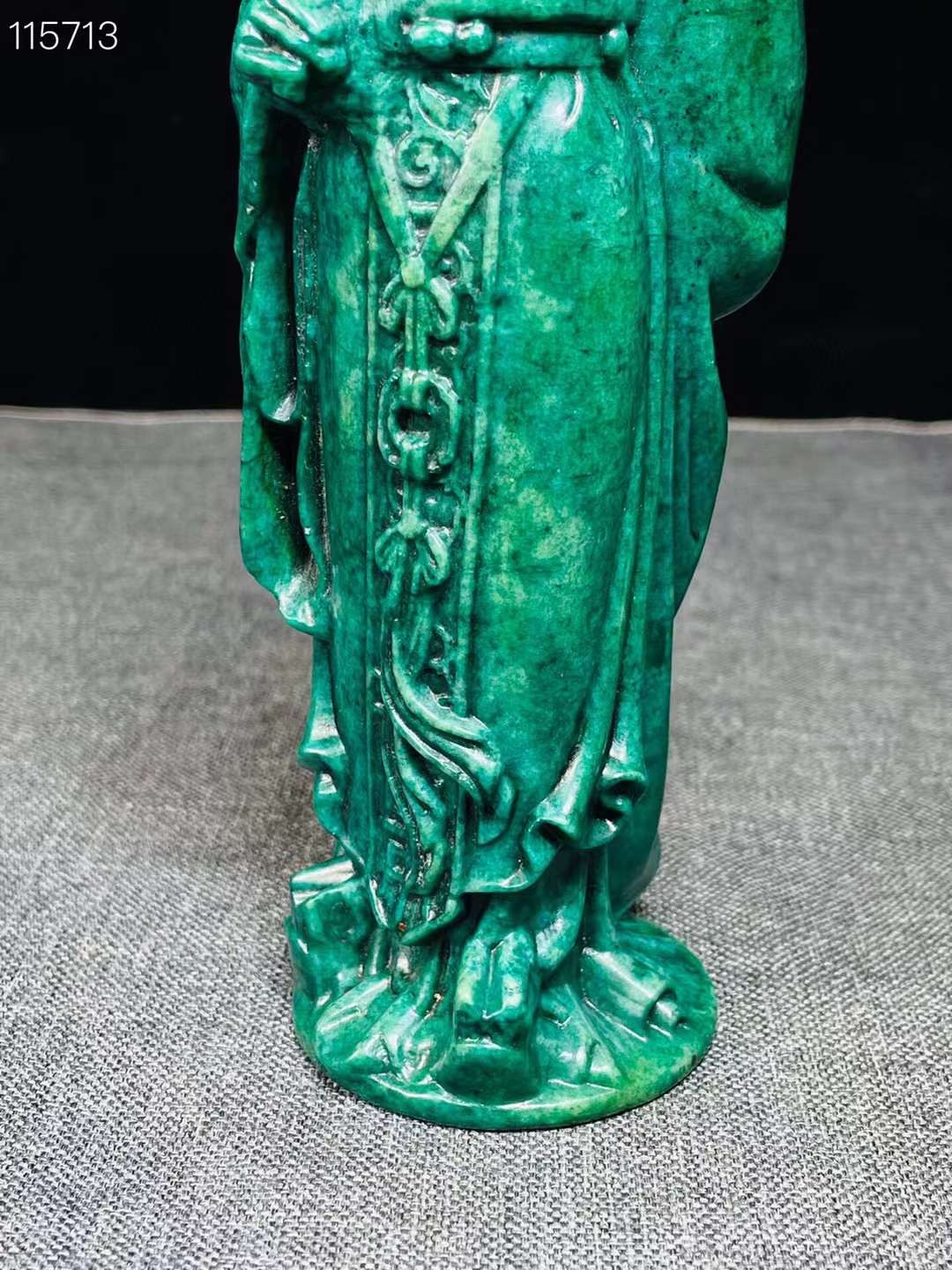 旧藏●精品高古玉精雕诸葛亮摆件