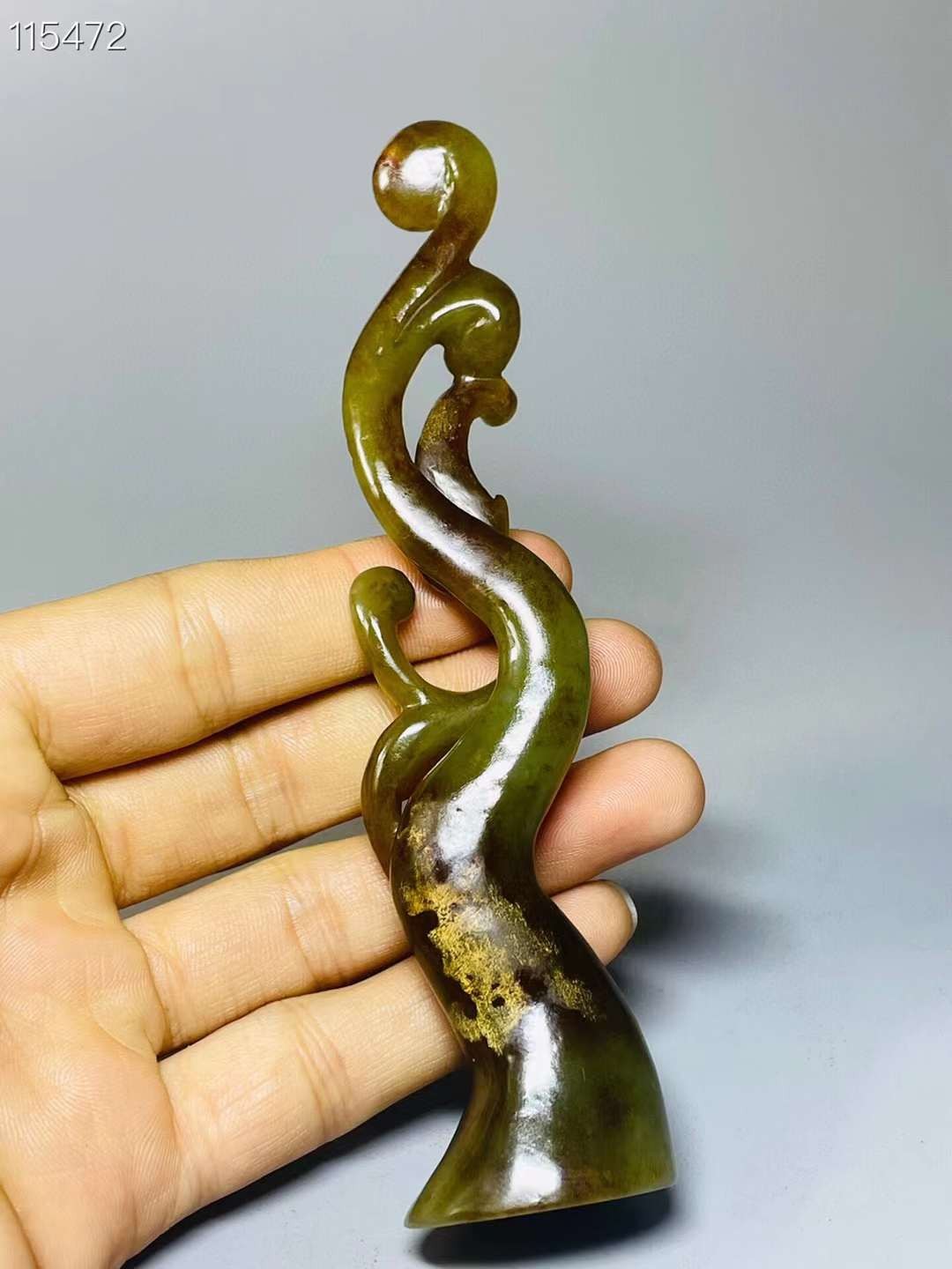 旧藏●精品和田玉精雕舞人摆件两个（单个售价）