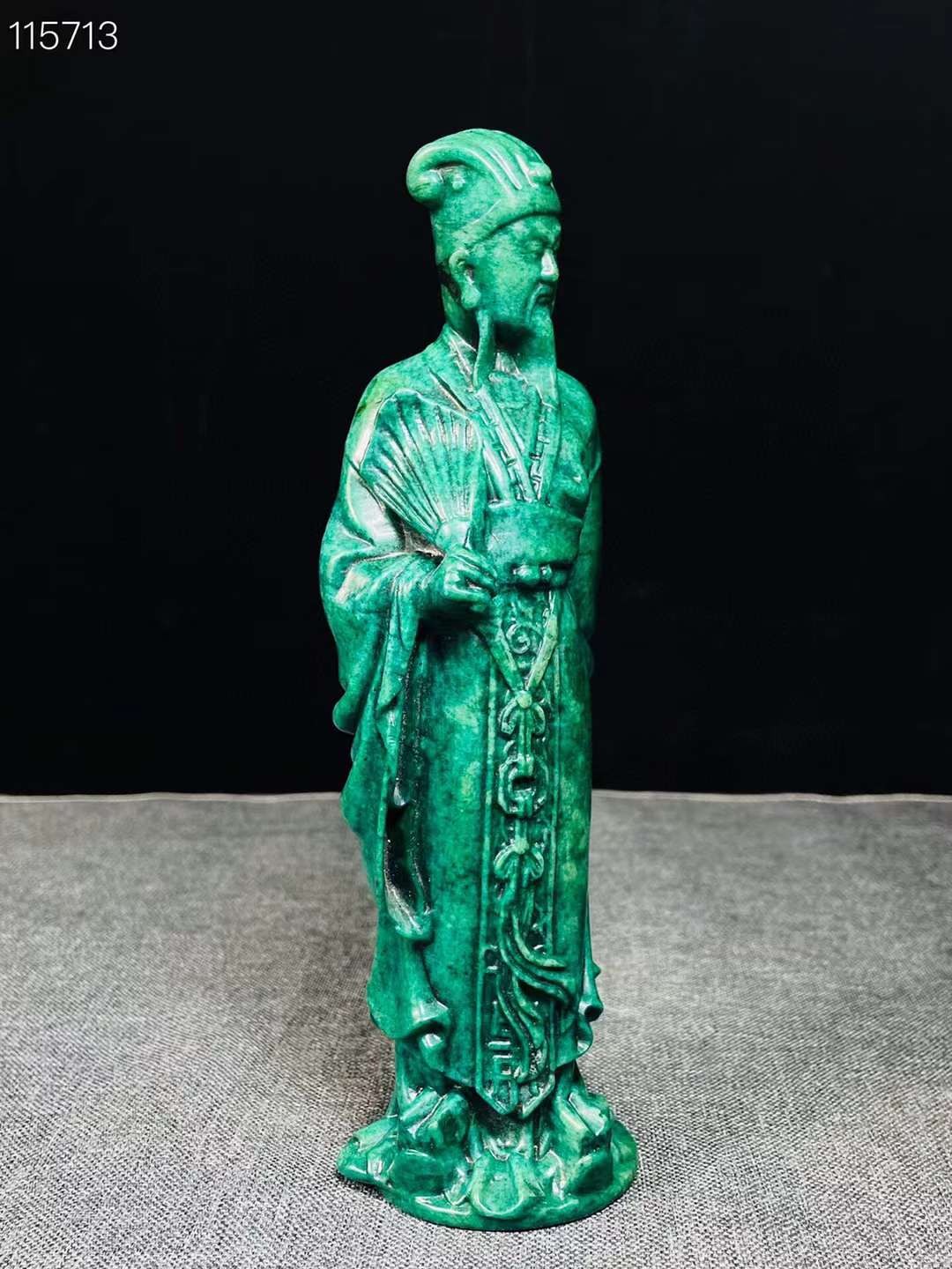 旧藏●精品高古玉精雕诸葛亮摆件