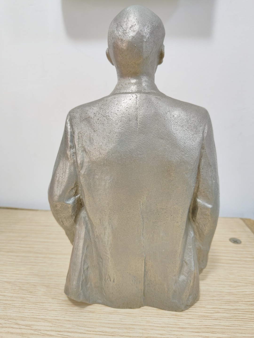 全场0元起拍 第52期 咸鱼国勋章拍卖专场 5月3日（周三）下午6：00开始 苏联产列宁金属塑像 高24CM 宽18CM