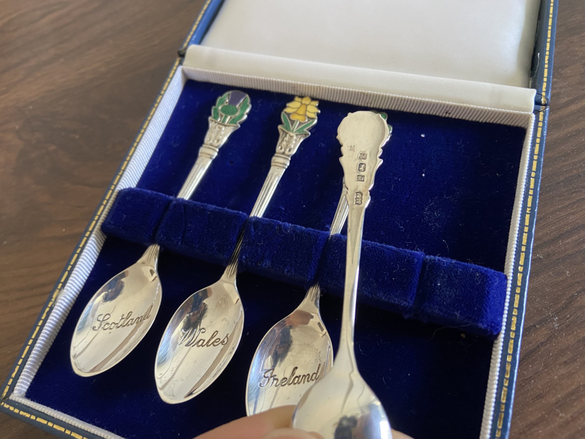 全场0起0押金！大陆勋赏俱乐部第二期拍卖 （代拍）英国谢菲尔德珐琅纯银勺子一套 第一组