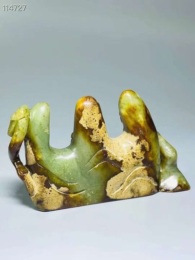 旧藏●精品和田玉精雕毛笔架 旧藏●精品和田玉精雕毛笔架