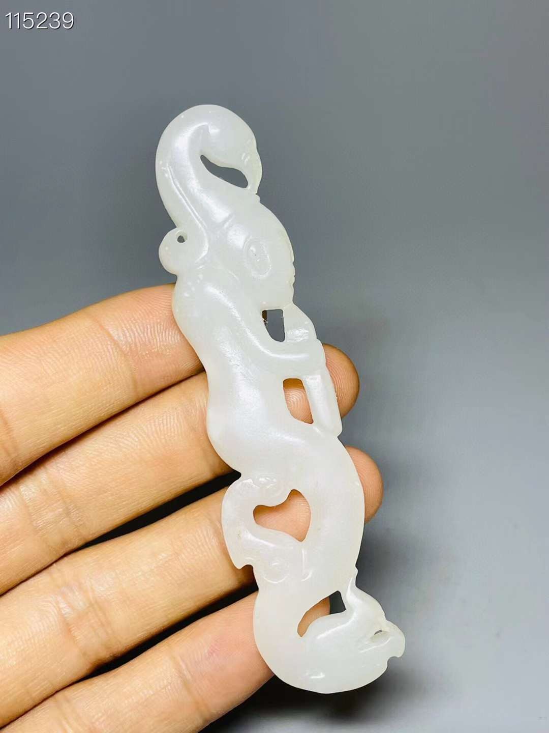 旧藏●精品和田白玉精雕手把件